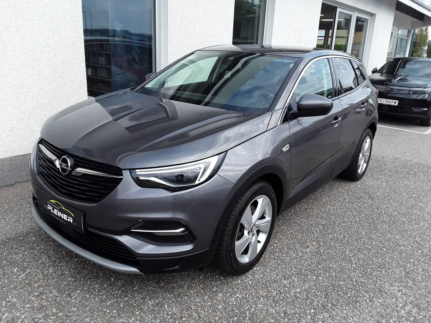 Opel Grandland X Innovation Grau - 1