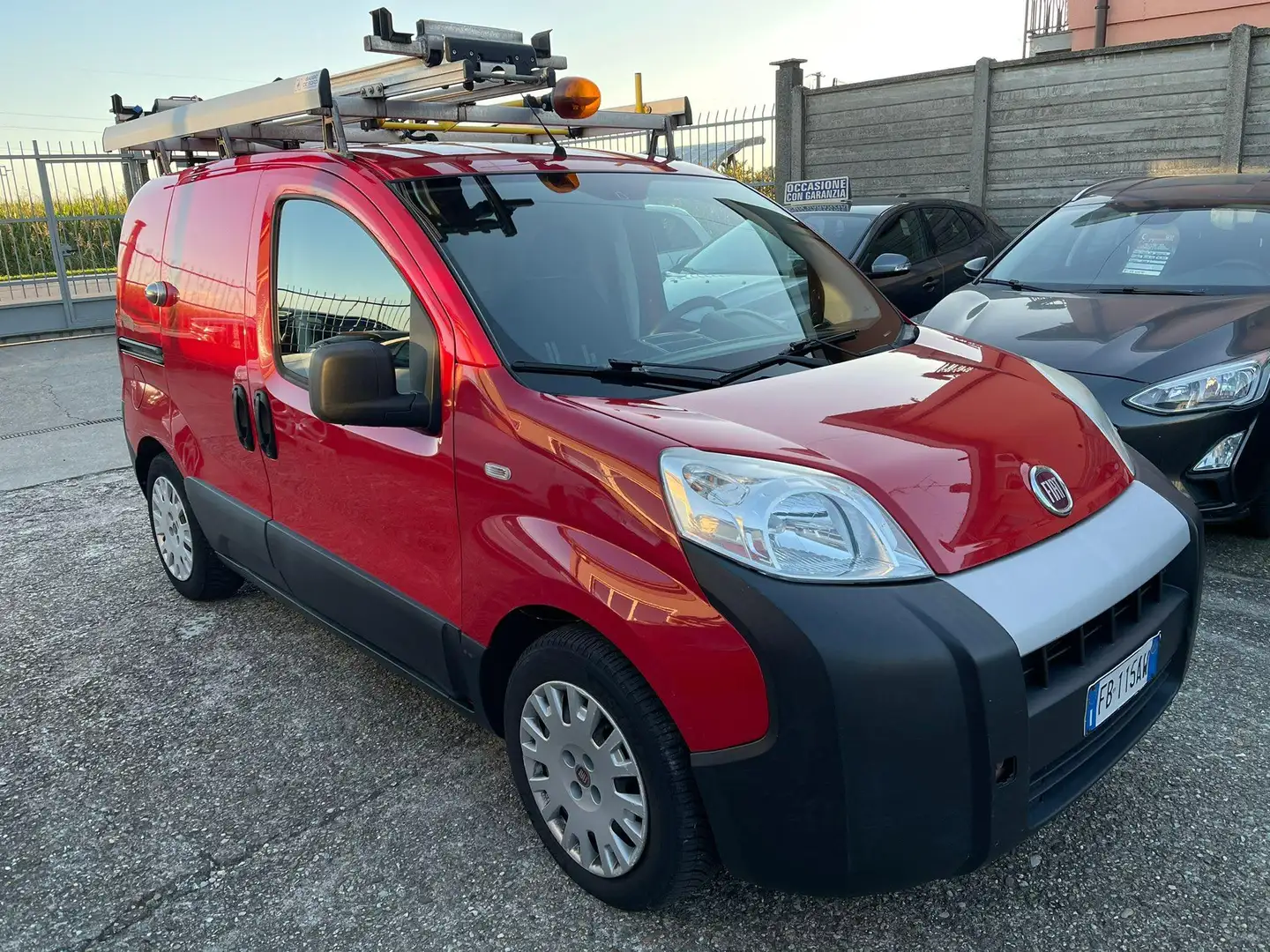 Fiat Fiorino 1.3 mjt 16v 95cv ALLESTIMENTO CON INVERTER Rojo - 2