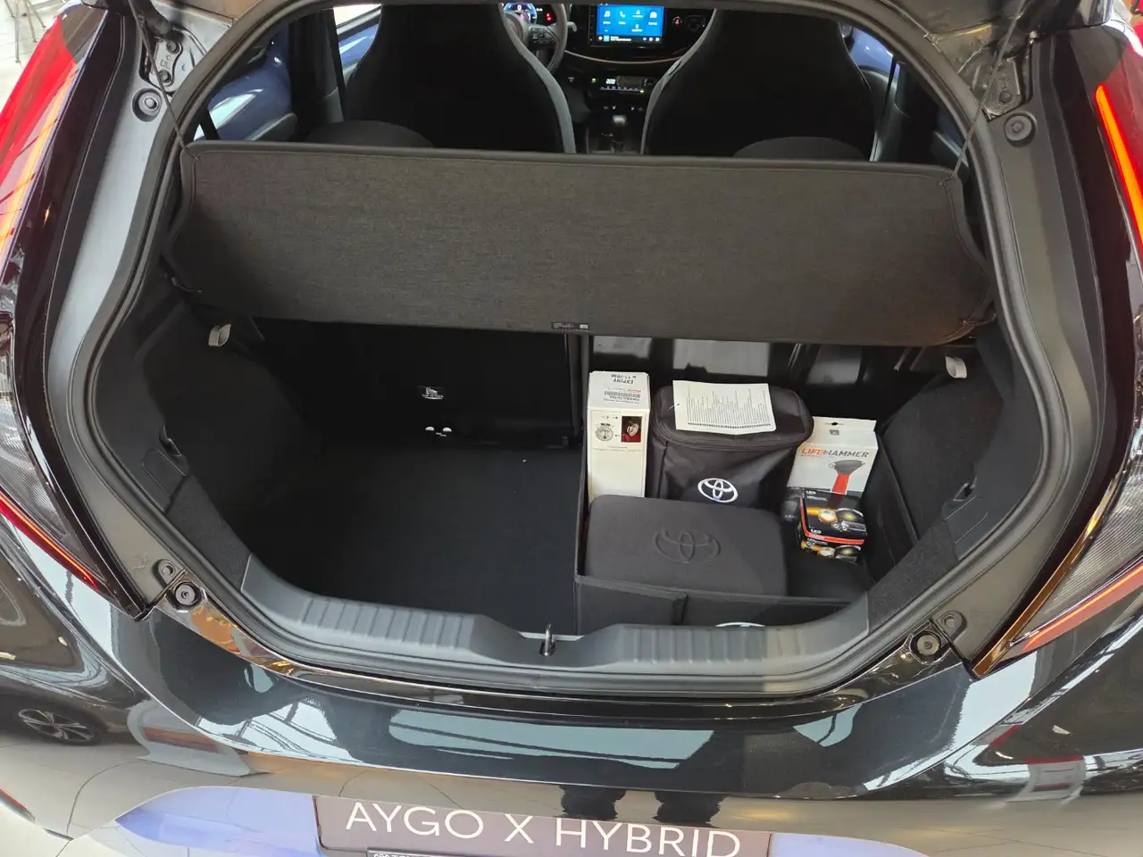 Toyota Aygo X 1.5 HEV TEAMPLAYER CVT Sitzheizung 1,99% Finanzier 6