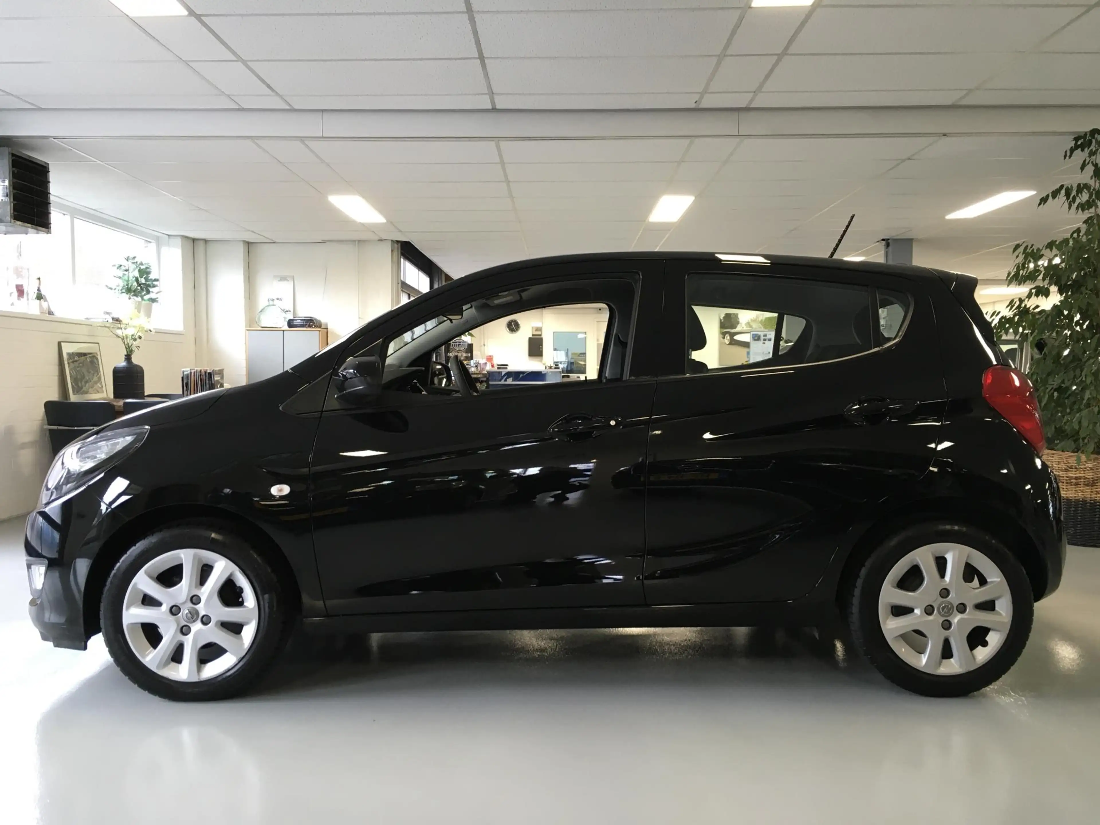 Opel Karl 1.0 ecoFLEX Edition **RIJKLAARPRIJS** — photo 2