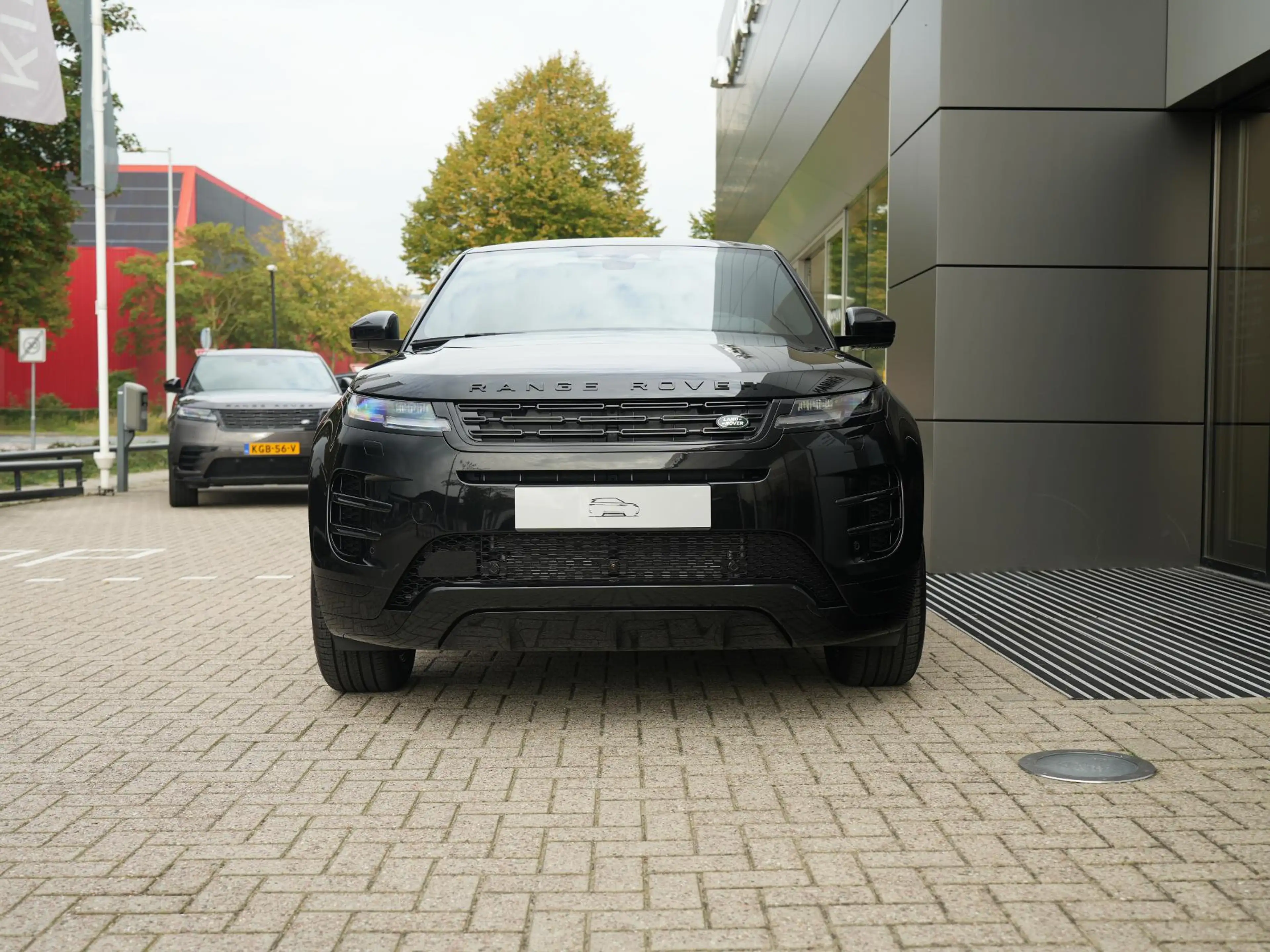 Land Rover Range Rover Evoque P270e PHEV AWD Hoxton Edition Black | Black Pack | — photo 3