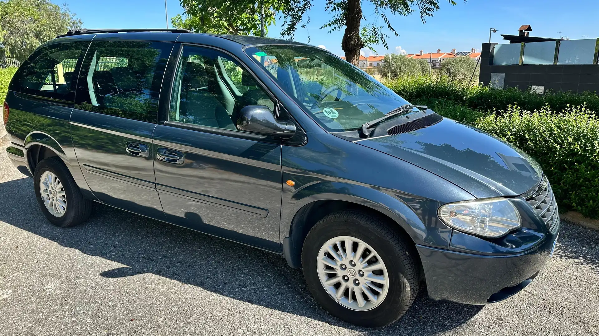 Chrysler Grand Voyager Grand Voyager 2.8CRD Limited Aut. Limited Modrá - 1