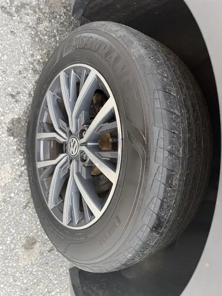 Volkswagen Tiguan снимка Volkswagen Tiguan