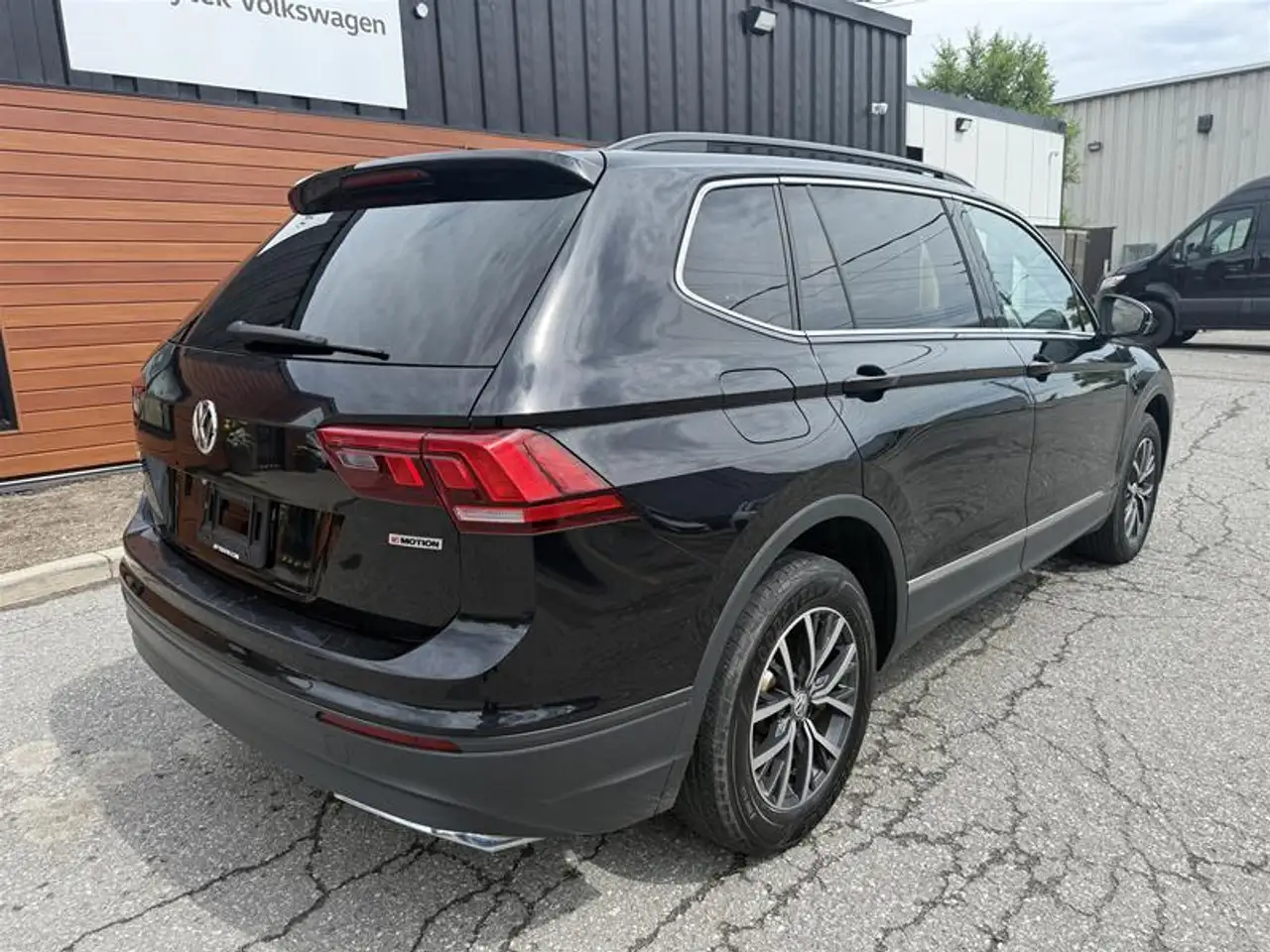 Volkswagen Tiguan снимка Volkswagen Tiguan