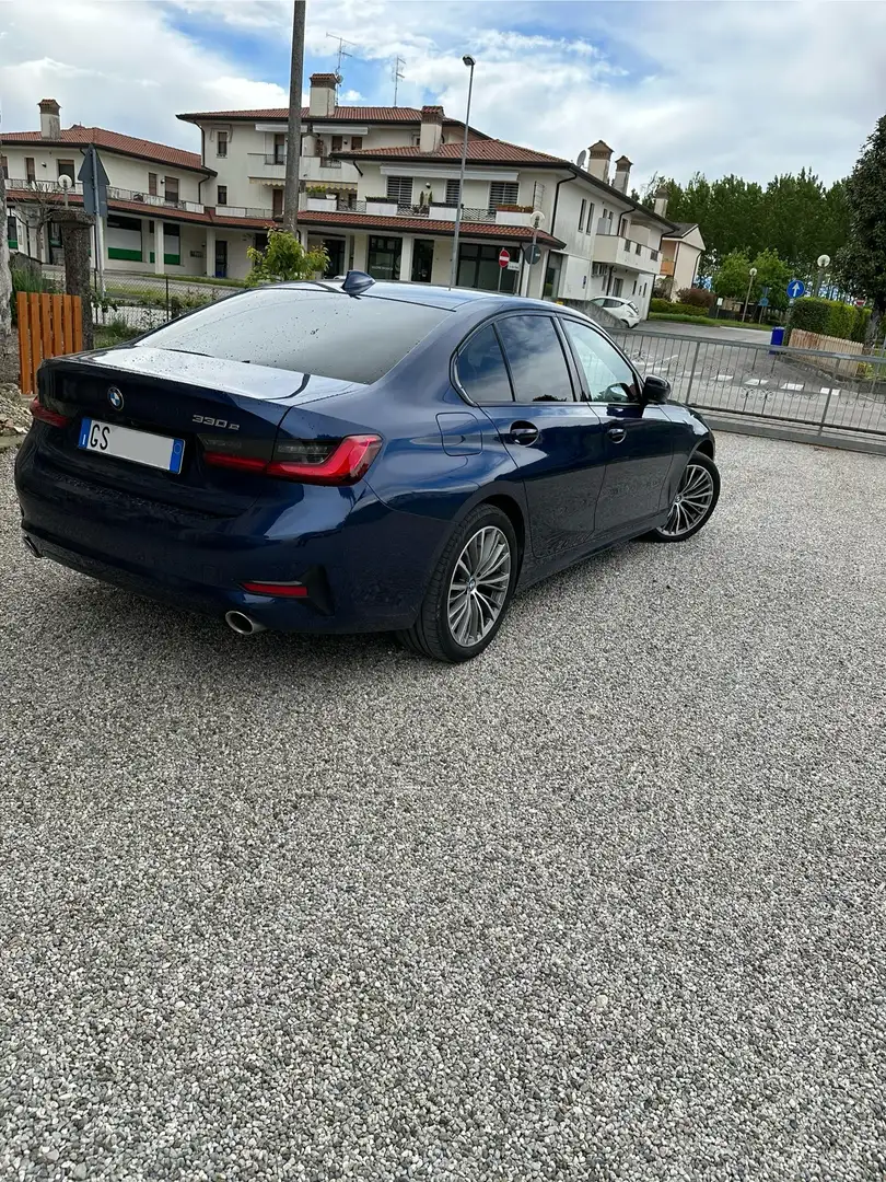 BMW 330 330e Luxury auto - 2