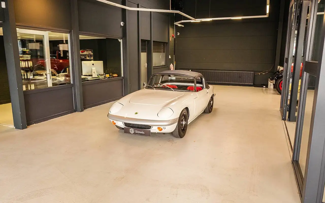 Lotus Elan