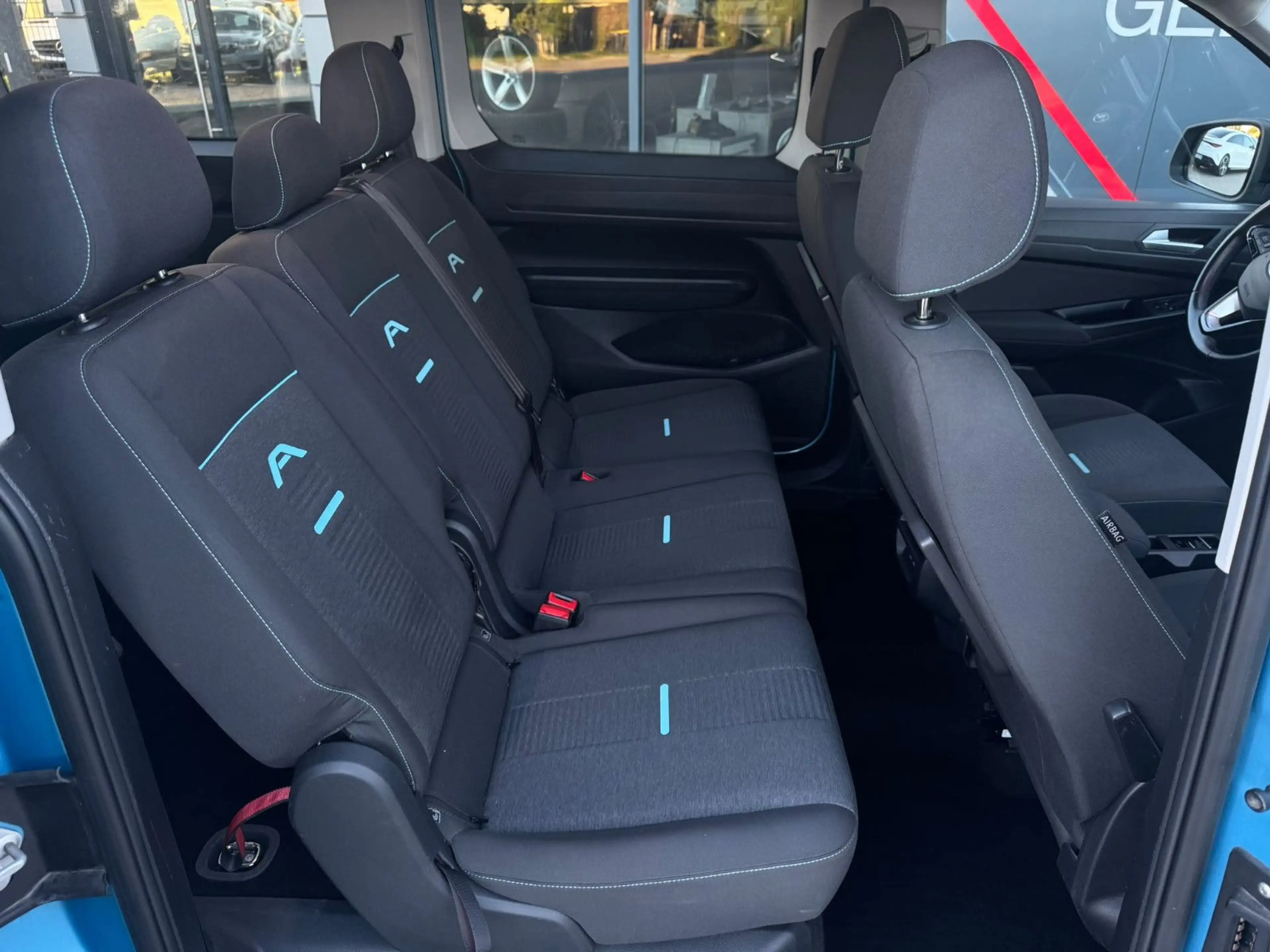 Ford Grand Tourneo 2.0 TDCi Connect Active LED KAMERA — photo 8