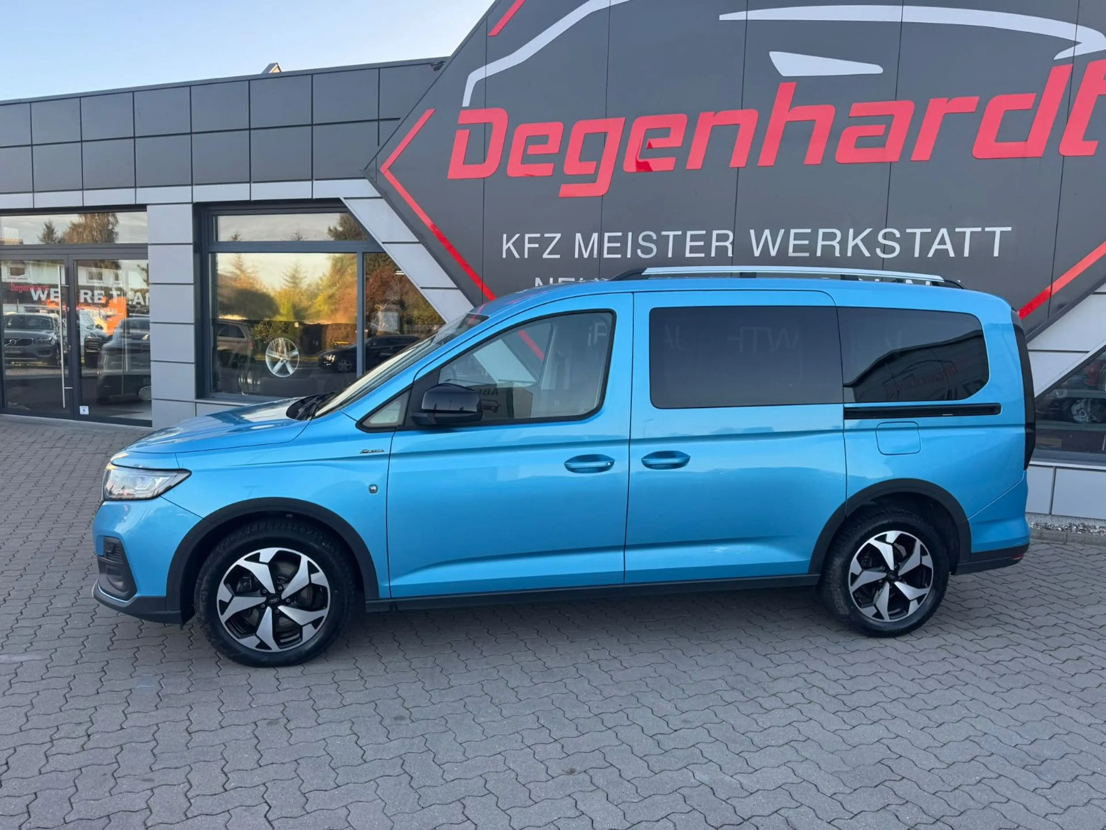 Ford Grand Tourneo 2.0 TDCi Connect Active LED KAMERA — photo 3