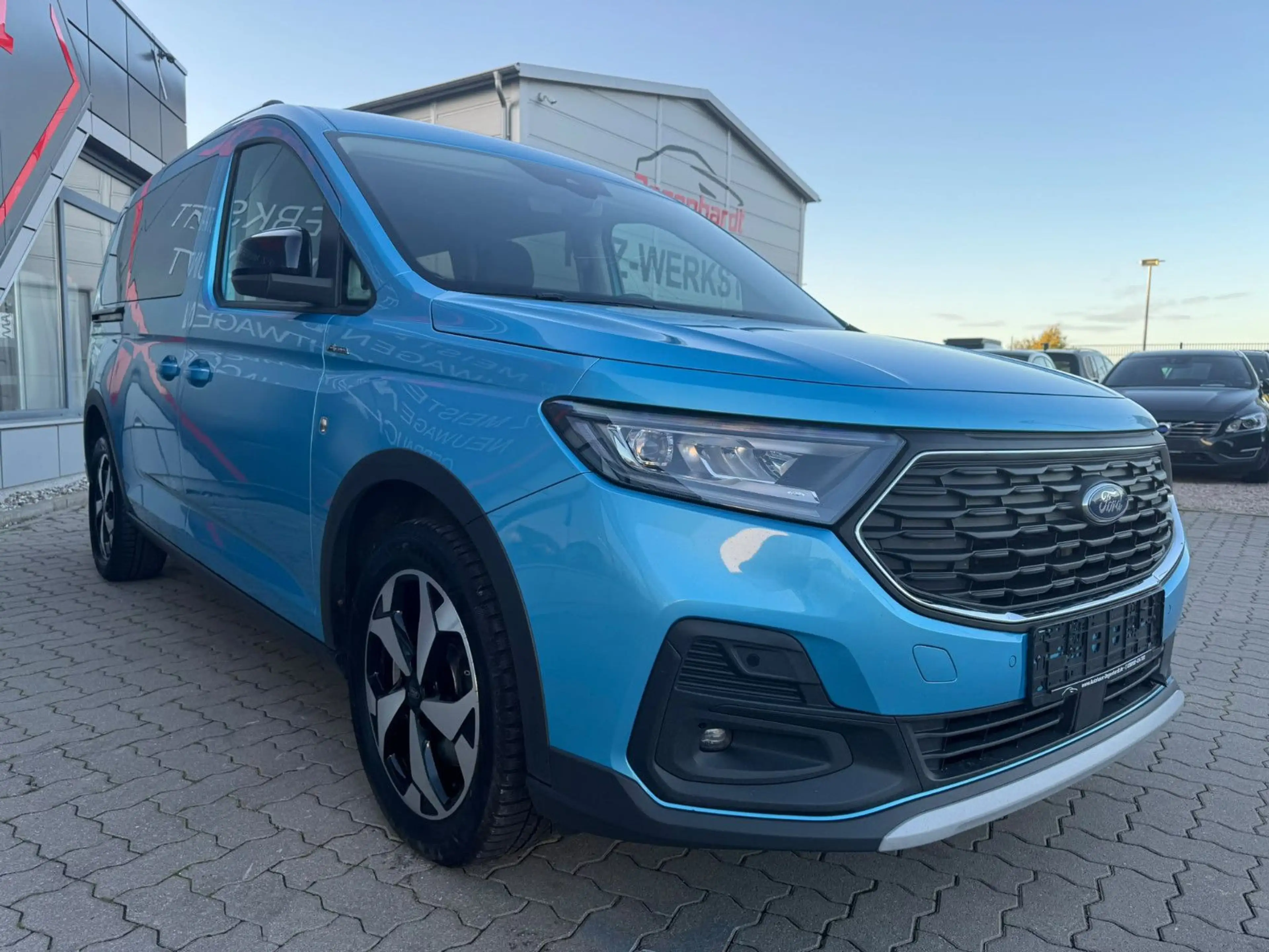 Ford Grand Tourneo 2.0 TDCi Connect Active LED KAMERA — photo 11