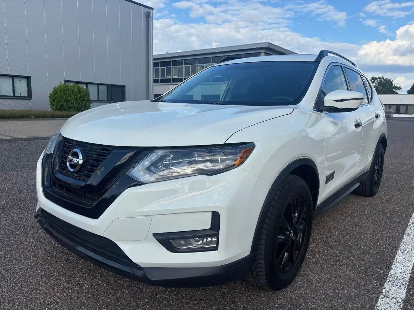 Nissan X-Trail Rouge 2,5i Aut. STAR WARS 127kW Panoramadach Bianco - 2