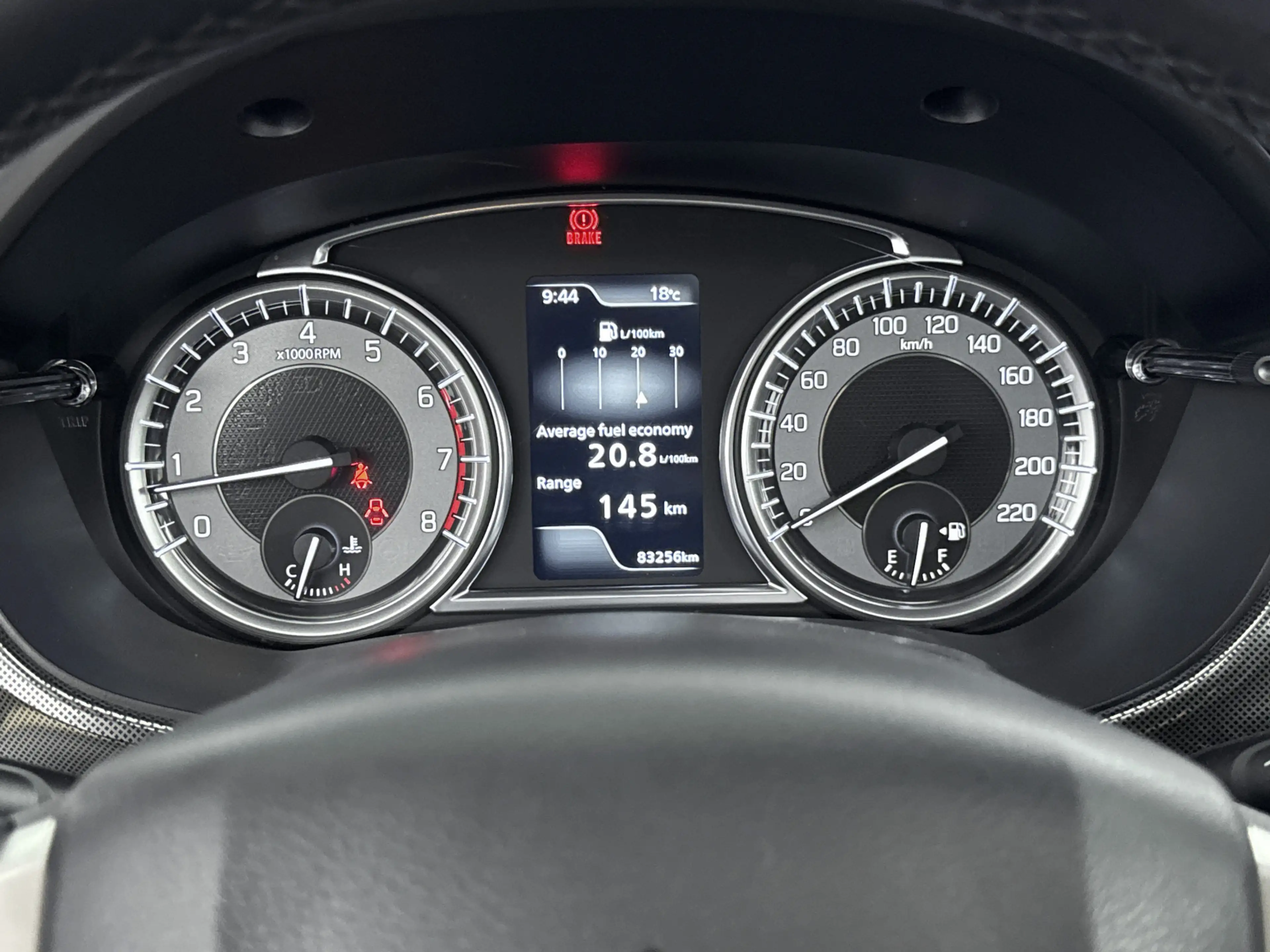 Suzuki Vitara 1.4 Boosterjet Style Smart Hybrid is mee leseman 3 — photo 5