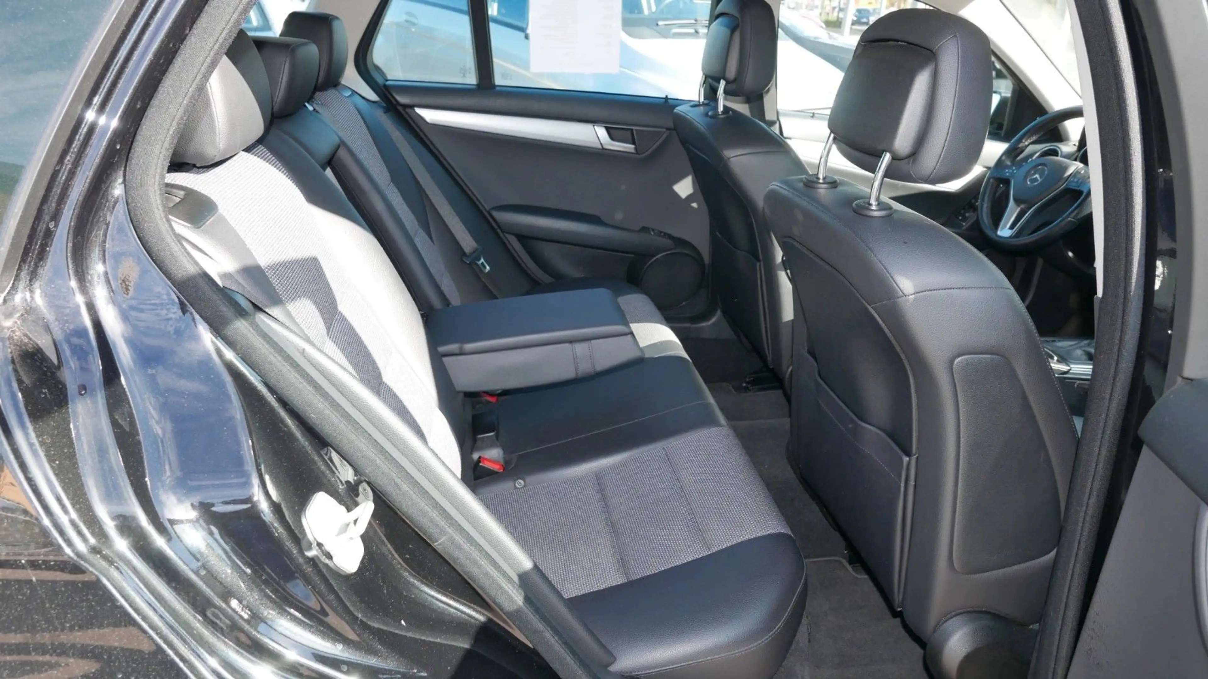 Mercedes-Benz C 220 CDI AAVNTGARDE/AHK/NAVI — photo 20