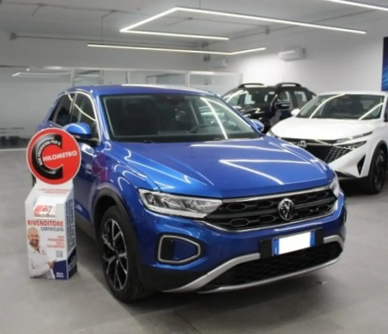 Volkswagen T-Roc 1.0 TSI 110 CV Life Blu/Azzurro - 1
