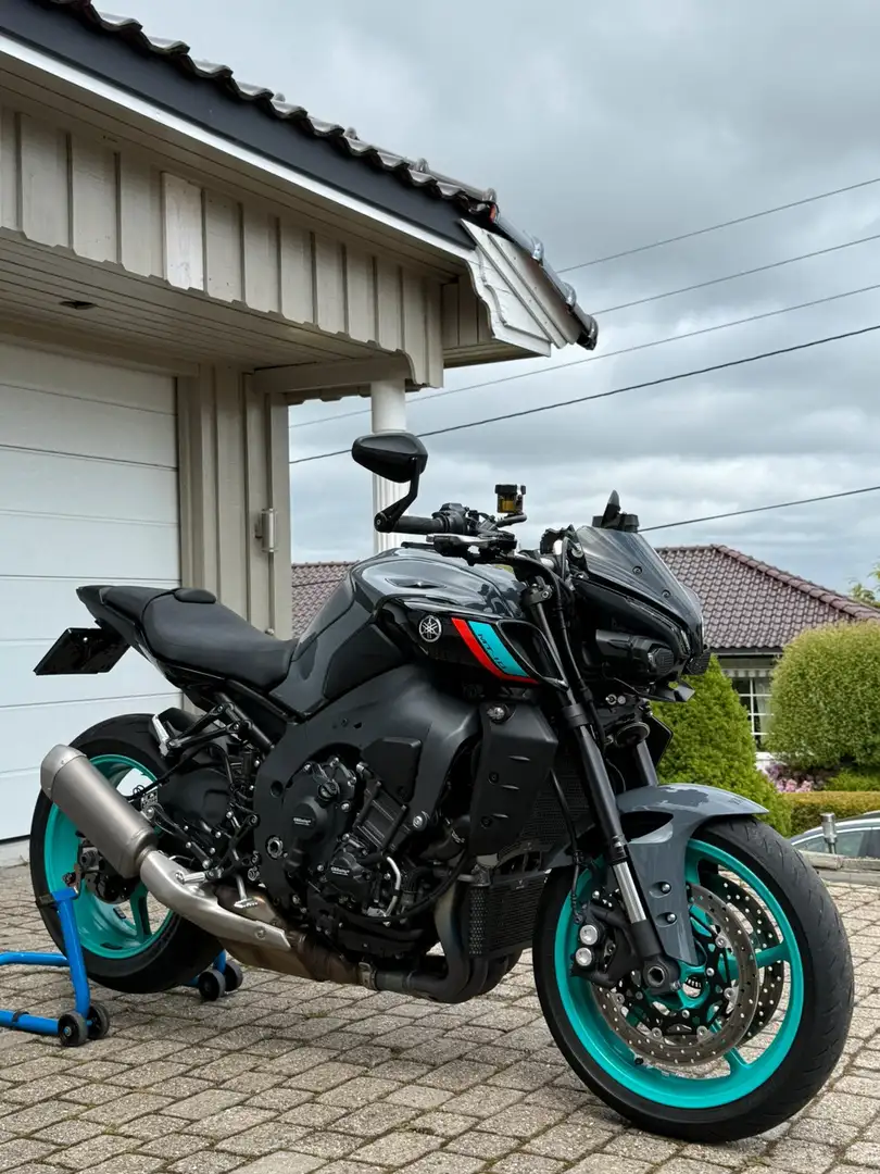 Yamaha MT-10 Grau - 2