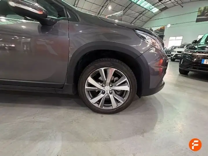 Peugeot 2008 1.2 Pure Tech S&S Allure (2017) 2019, foto 19