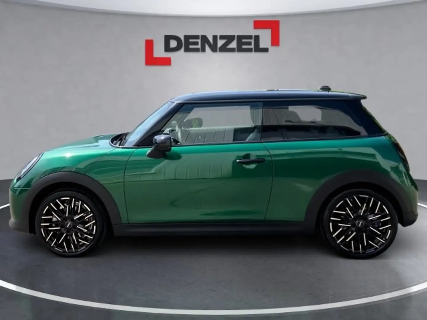 MINI Cooper C F66 B38 Grün - 2
