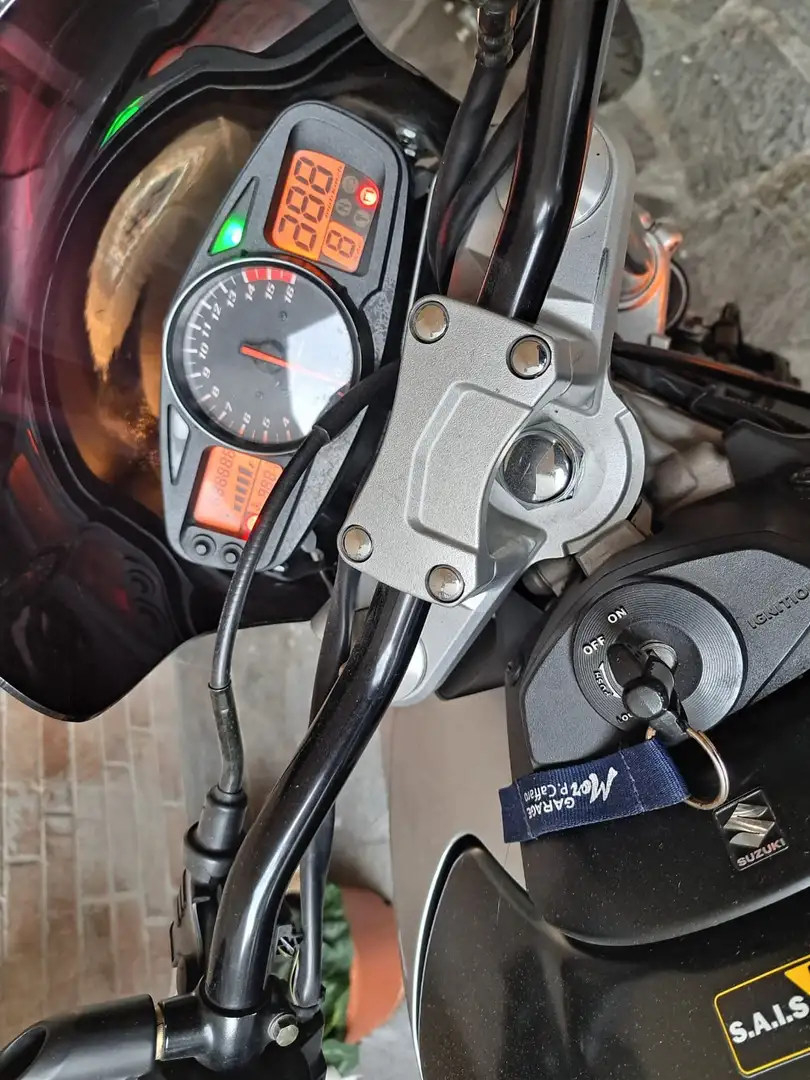 Suzuki GSR 600 Grigio - 1
