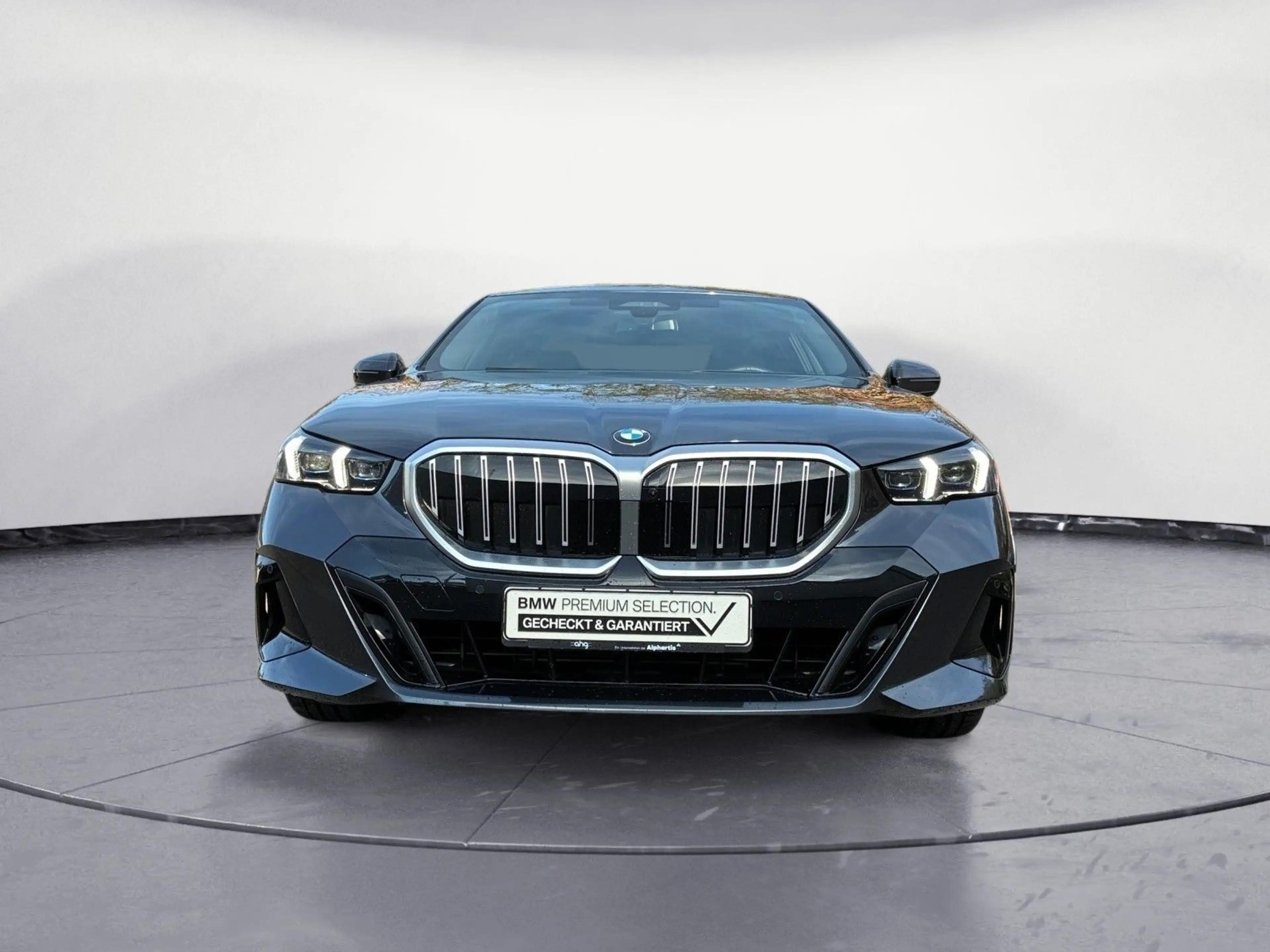 BMW 520 d xDrive M SPORT Driving Assistant Pro harman — photo 8