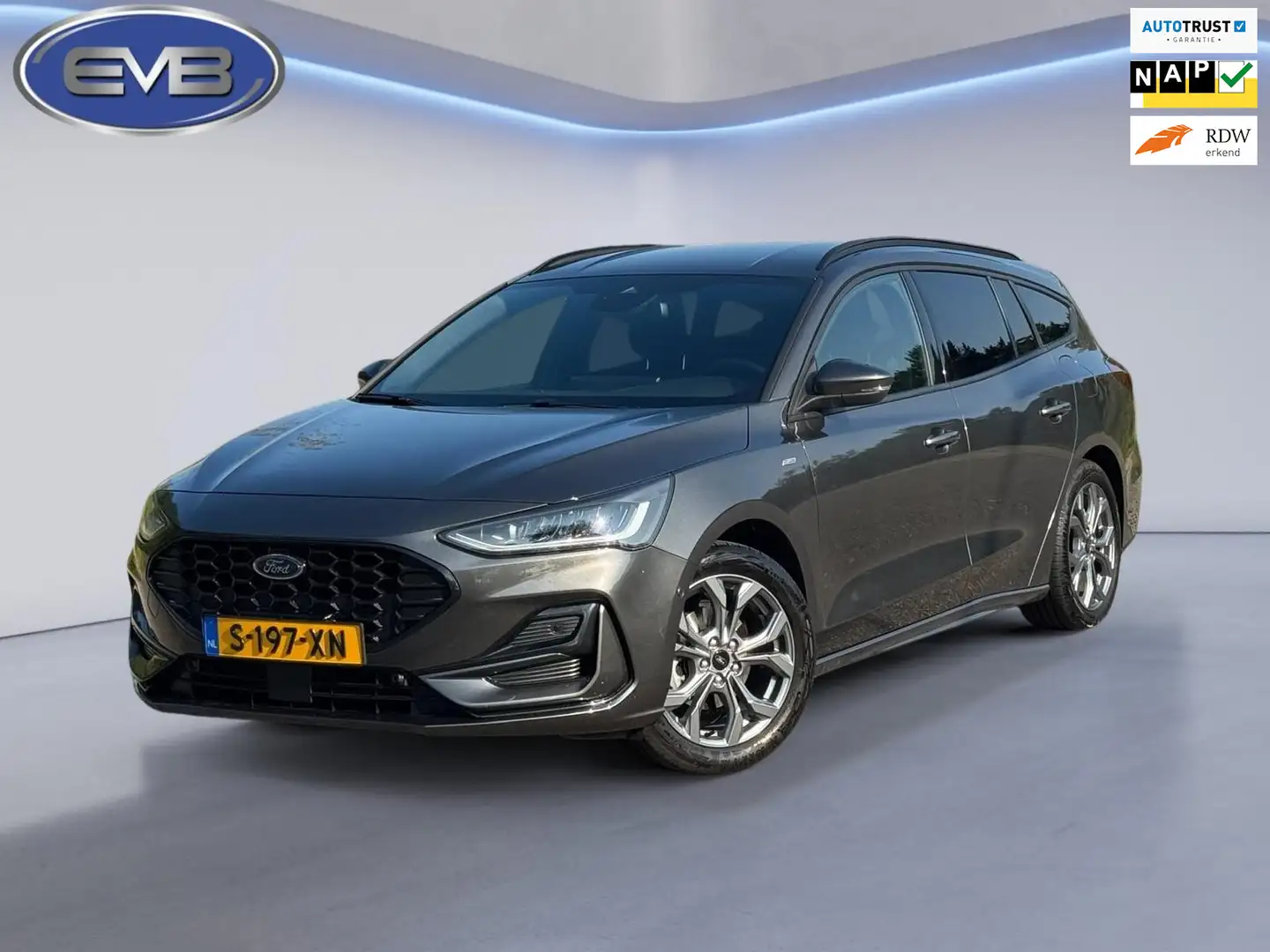 Ford Focus Wagon 1.0 EcoBoost Hybrid ST Line, trekhaak, achte Gris - 1