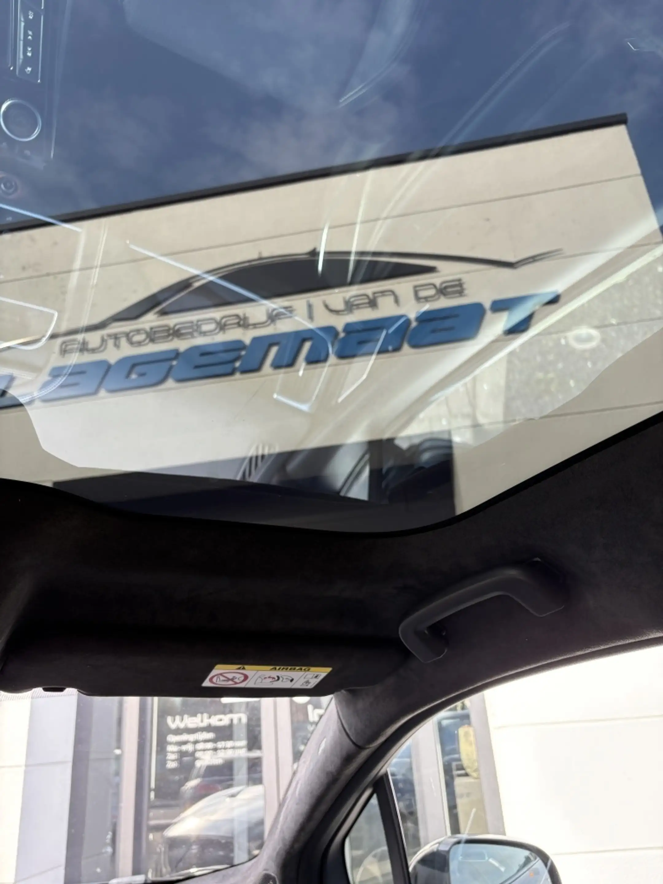 Jaguar I-Pace EV400 VOL! | Pano | HUD | Stoelkoeling | Kuipstoel — photo 14