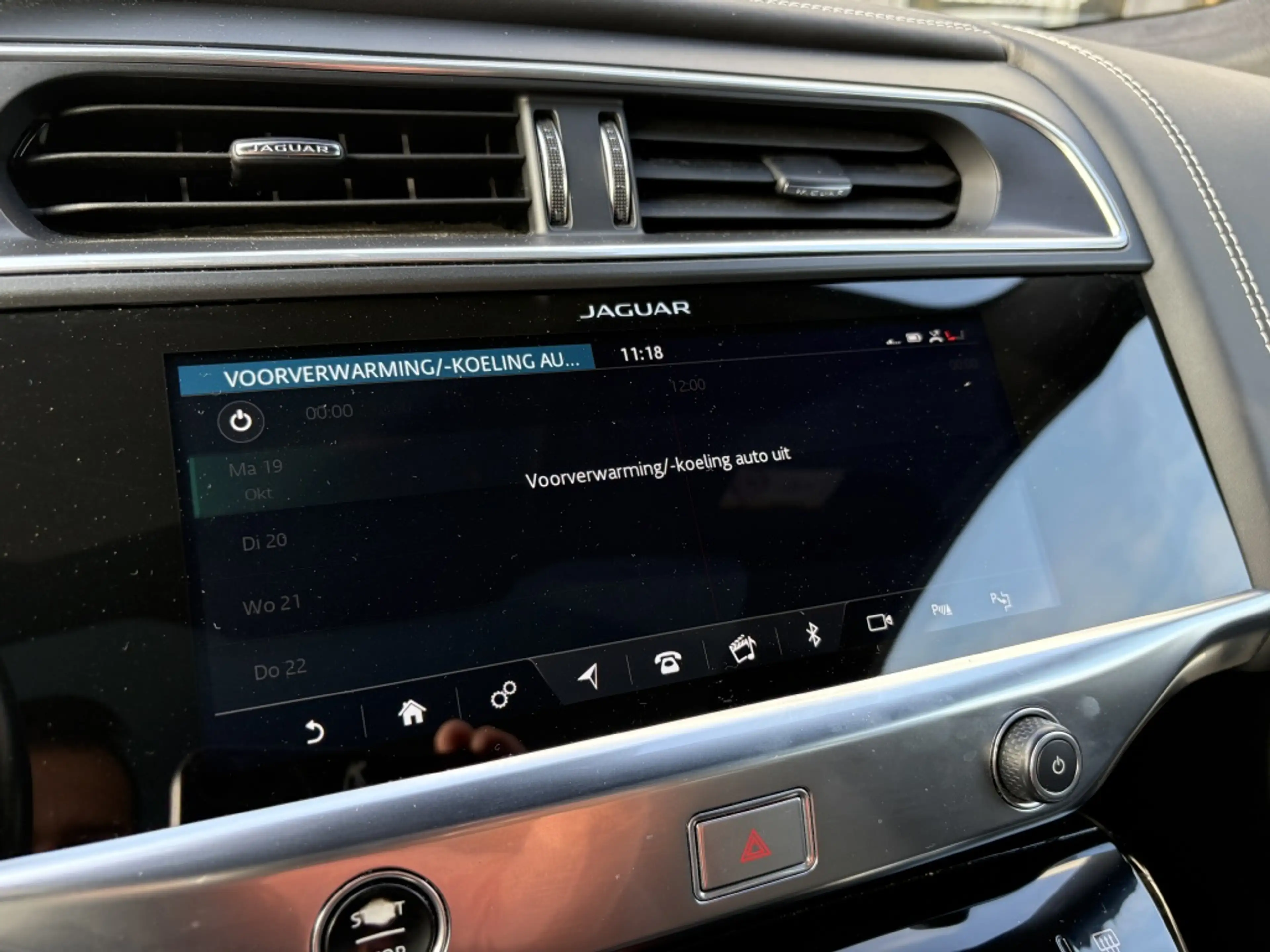 Jaguar I-Pace EV400 VOL! | Pano | HUD | Stoelkoeling | Kuipstoel — photo 32