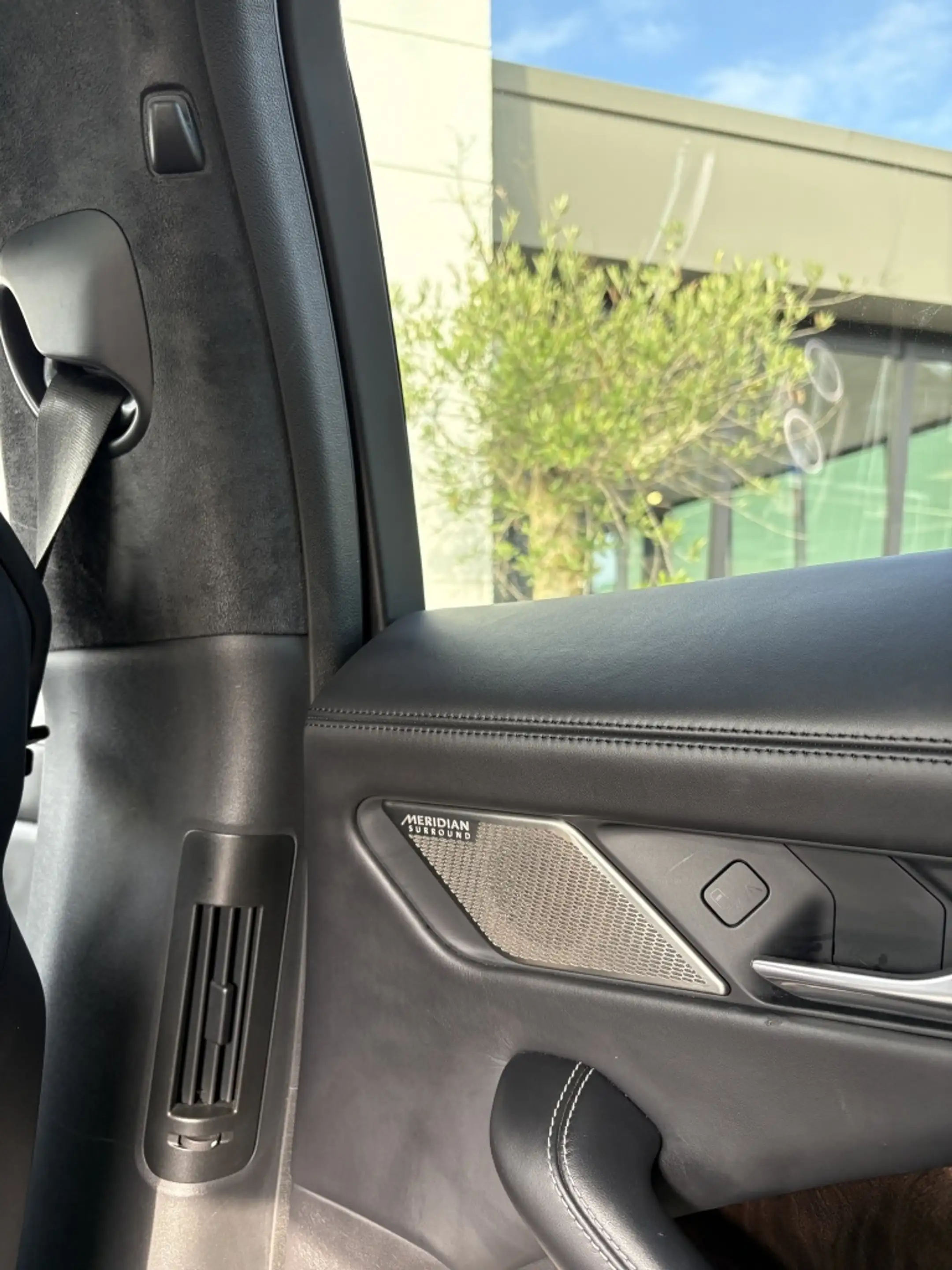 Jaguar I-Pace EV400 VOL! | Pano | HUD | Stoelkoeling | Kuipstoel — photo 20