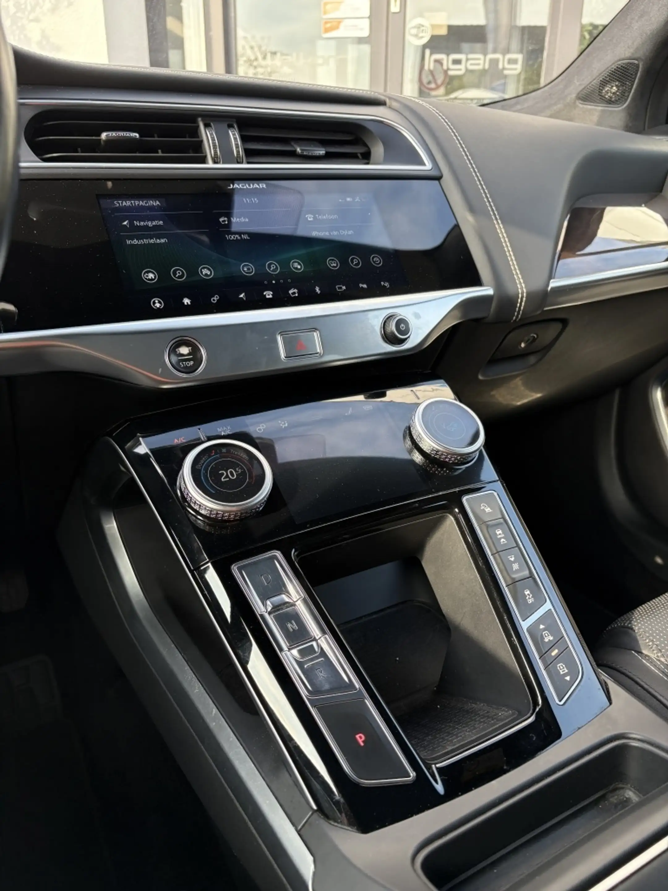 Jaguar I-Pace EV400 VOL! | Pano | HUD | Stoelkoeling | Kuipstoel — photo 27
