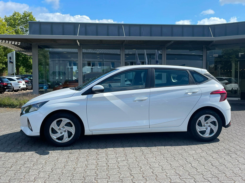Hyundai i20 1.2 CarPlay Kamera DAB SHZ Spur Tempo — photo 4