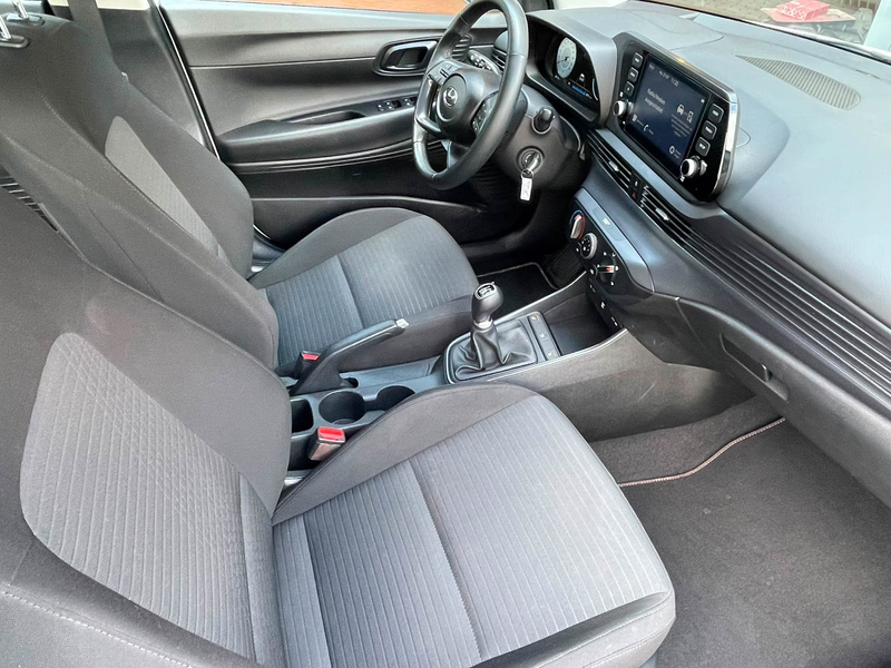 Hyundai i20 1.2 CarPlay Kamera DAB SHZ Spur Tempo — photo 12
