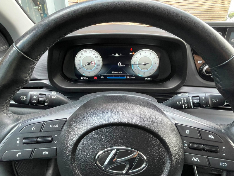 Hyundai i20 1.2 CarPlay Kamera DAB SHZ Spur Tempo — photo 14