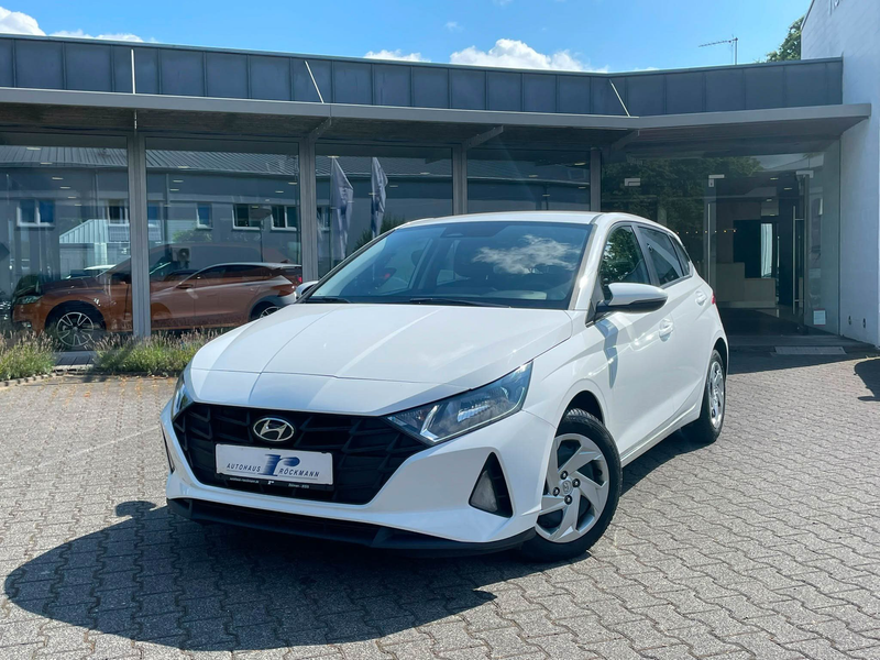 Hyundai i20 1.2 CarPlay Kamera DAB SHZ Spur Tempo — photo 3