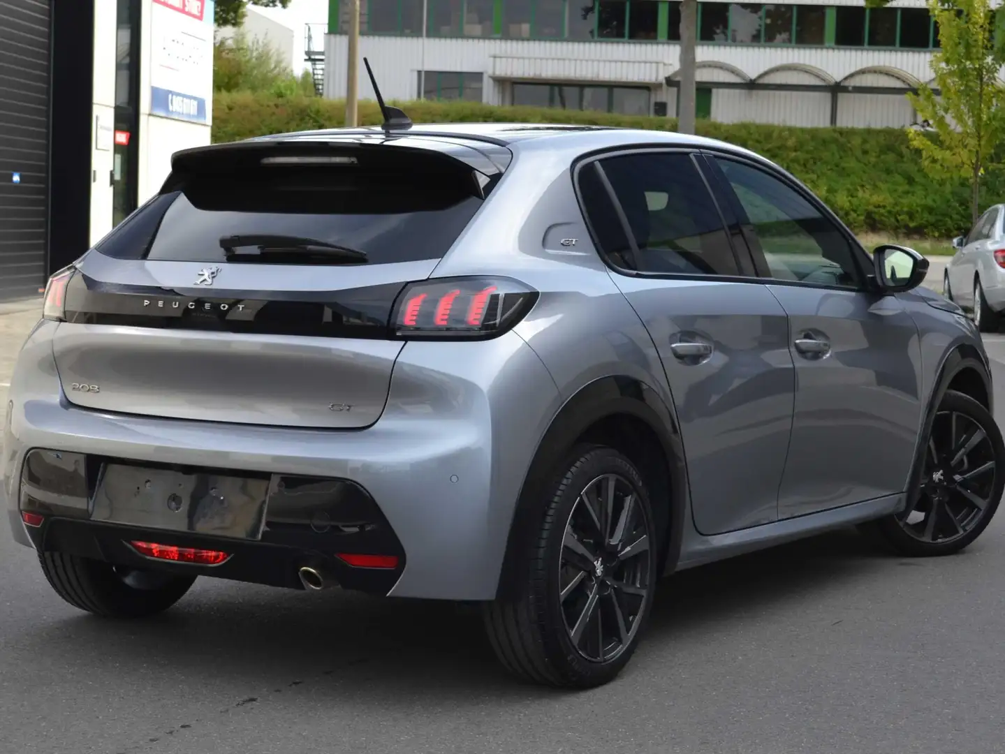 Peugeot 208 1.2i GT Semi-Cuir/Virtual/Navi/Led *2023* TVA - 2