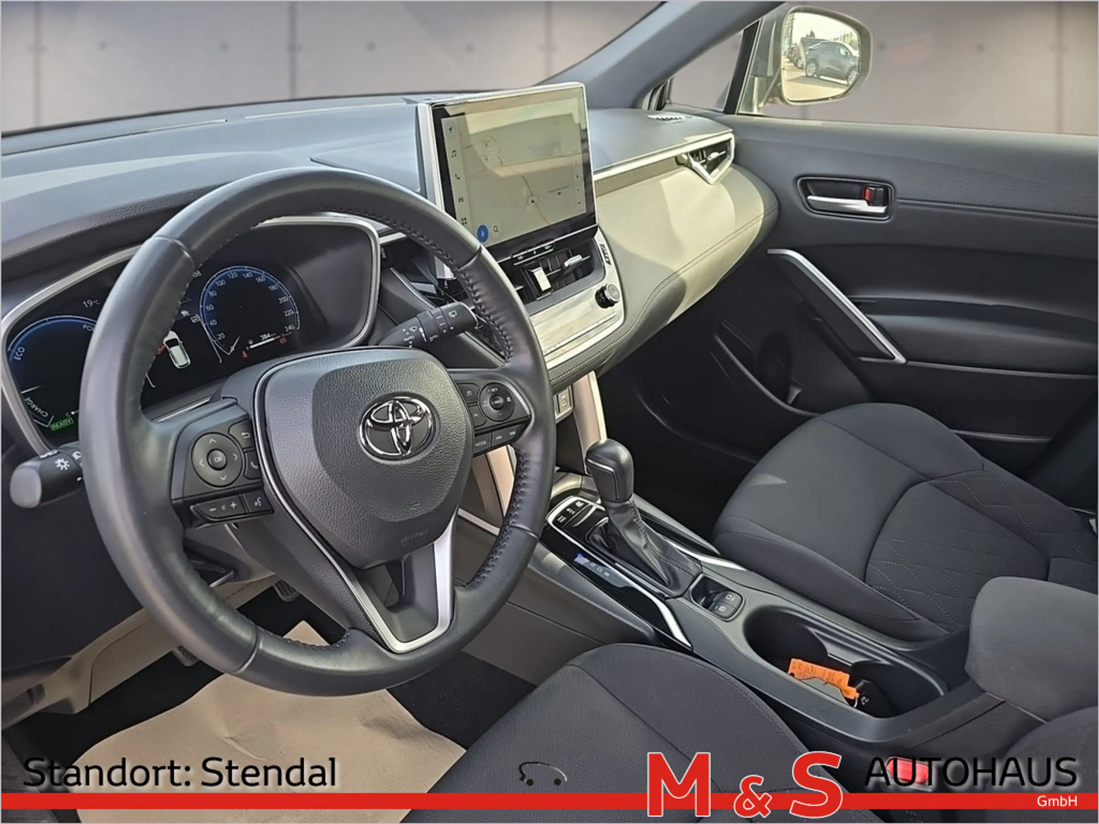 Toyota Corolla Cross 1.8 Hybrid FWD Team Deutschland — photo 9