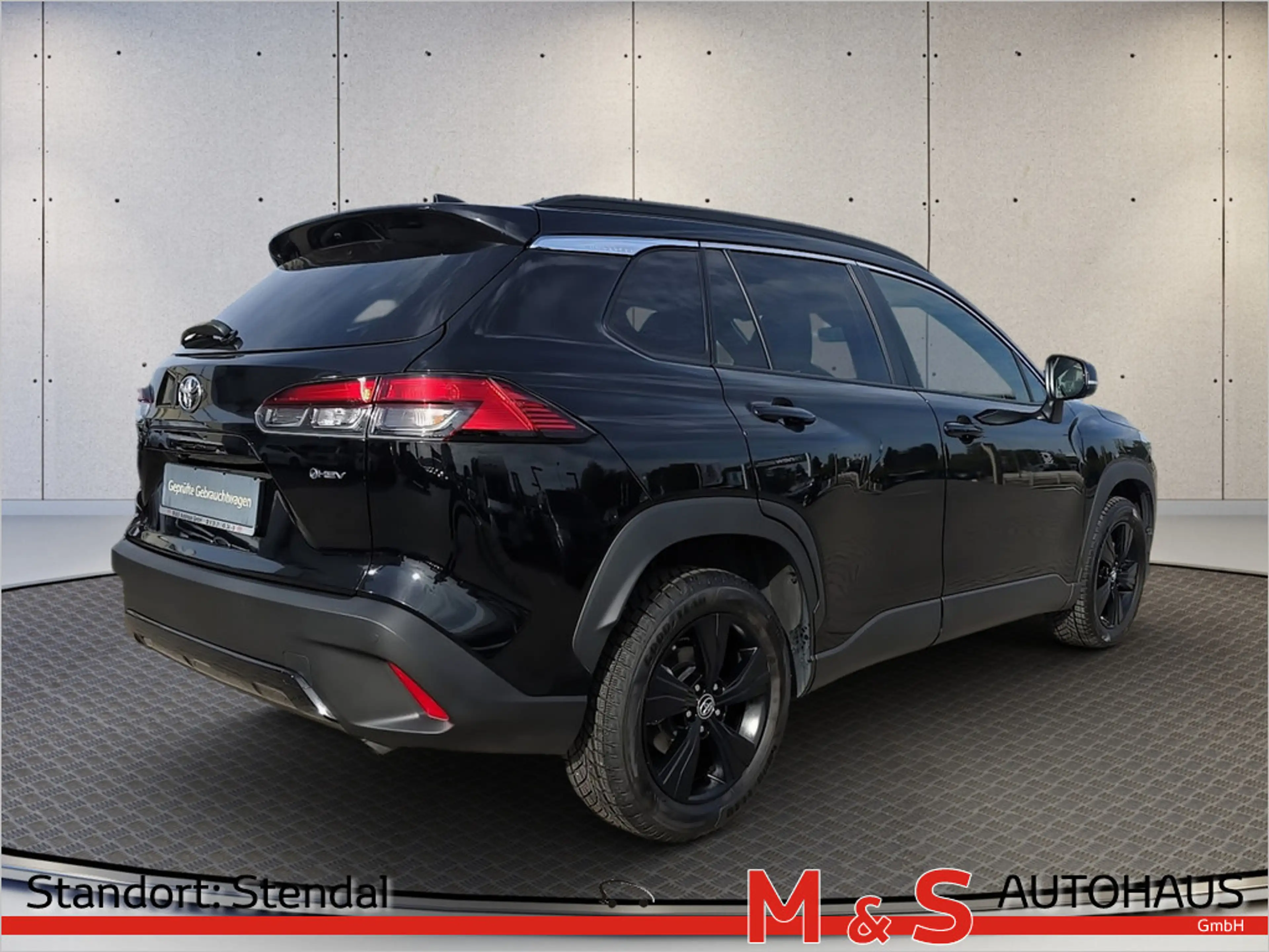 Toyota Corolla Cross 1.8 Hybrid FWD Team Deutschland — photo 4