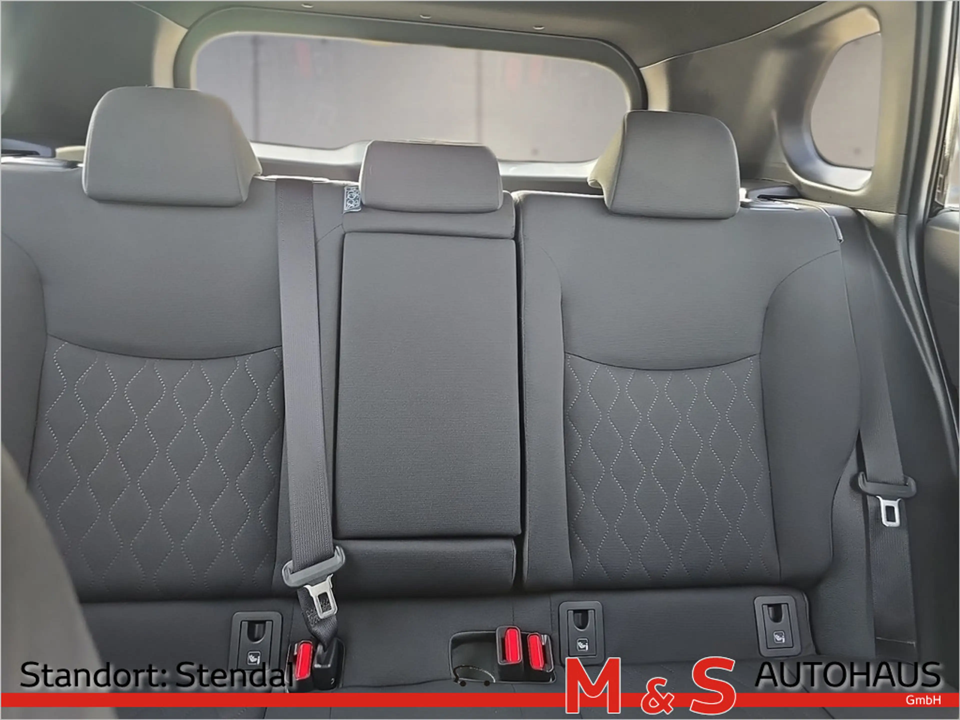 Toyota Corolla Cross 1.8 Hybrid FWD Team Deutschland — photo 15