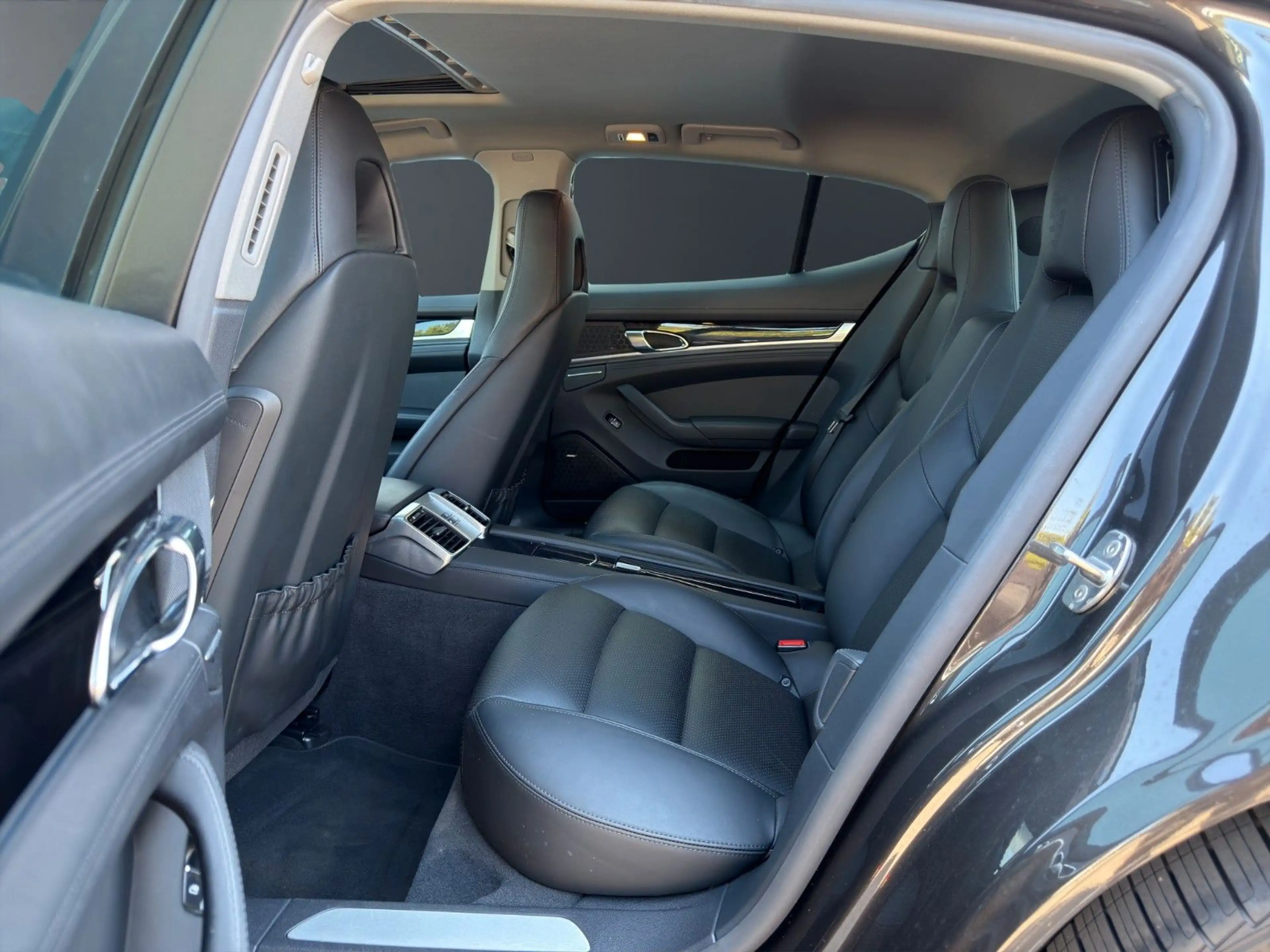 Porsche Panamera 4 Edition*1.HAND*DeutschFZ*Voll* — photo 11