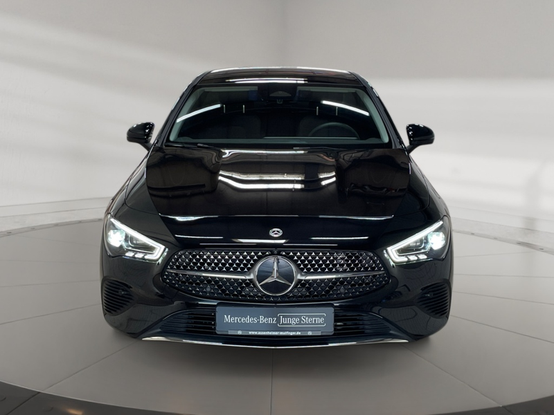 Mercedes-Benz CLA 180 Progressive Pano+MULTIBEAM+Distron+360° — photo 7