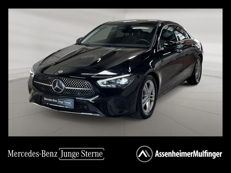 Mercedes-Benz CLA 180 Progressive Pano+MULTIBEAM+Distron+360°