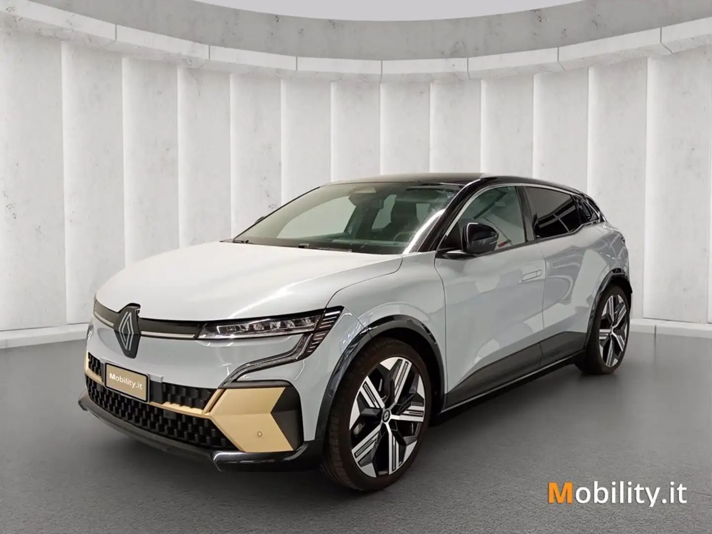 Renault Megane E-Tech Iconic EV60 220cv AC22 Grigio - 1