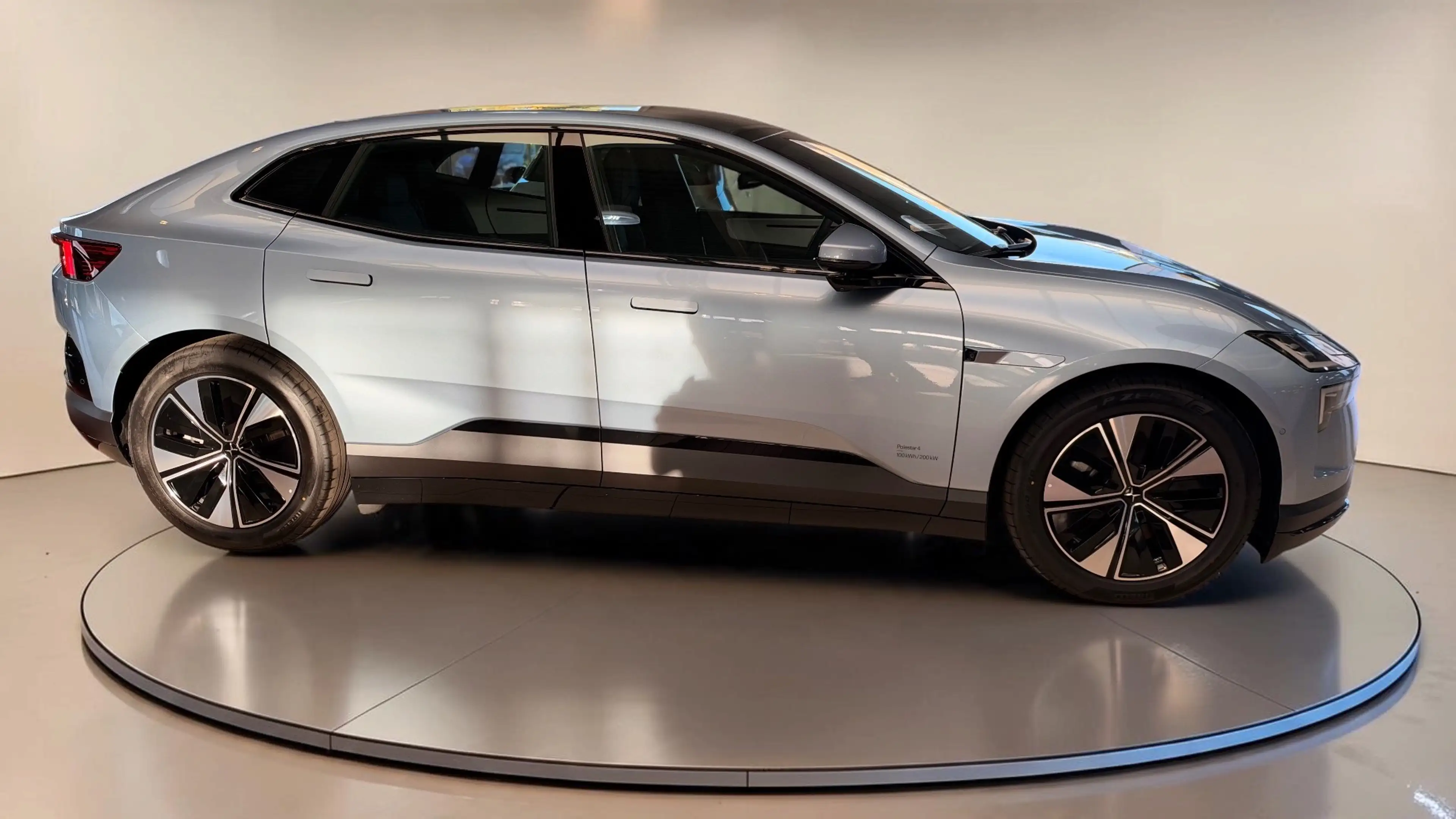 Polestar 4 POLESTAR 4 LONG RANGE SINGLE MOTOR | PILOT + PLUS | 20 MY25” | 7.756 KM — photo 7