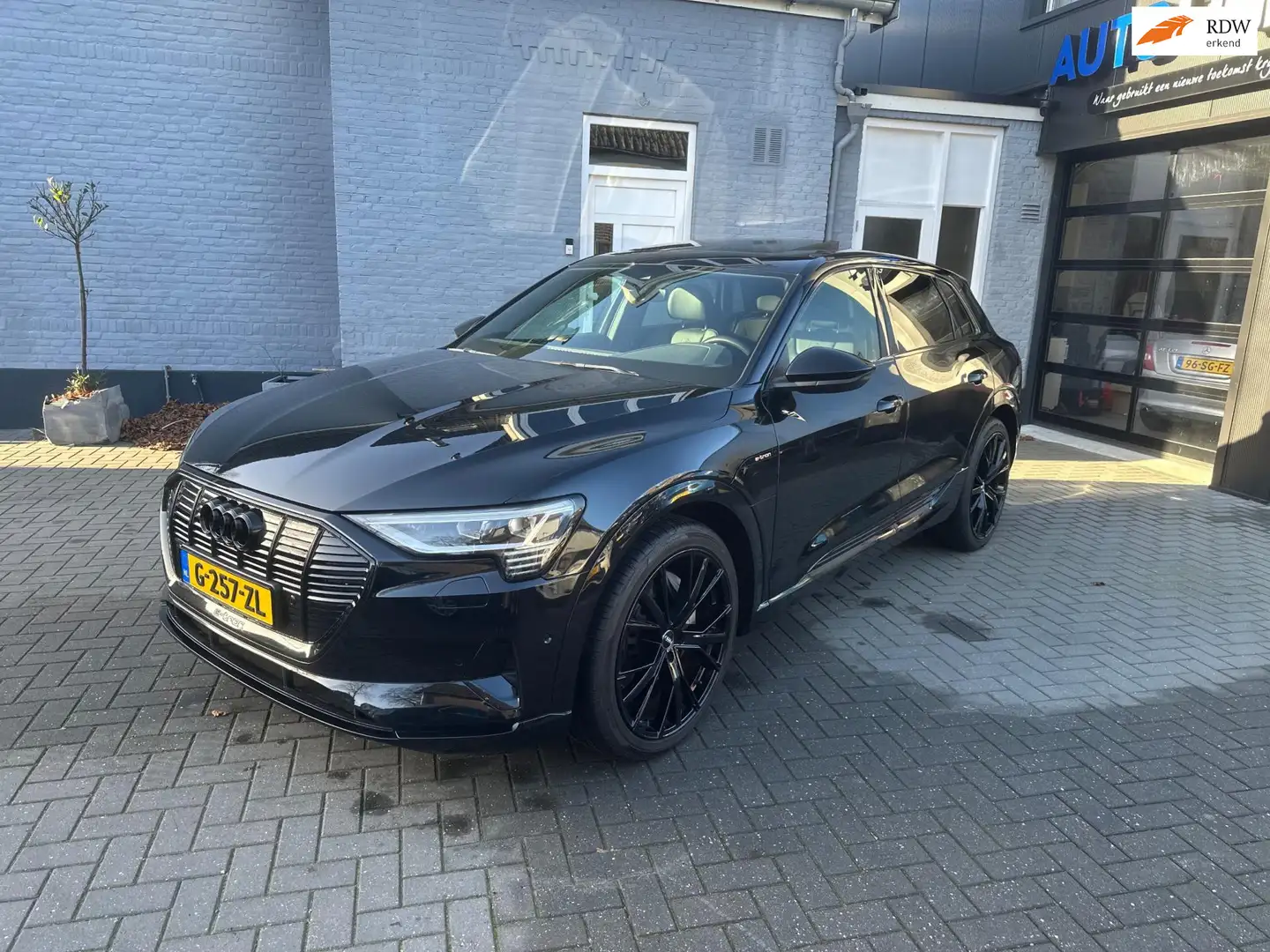 Audi e-tron 55 quattro 95 kWh | S LINE | PANO | 22 inch | Noir - 1