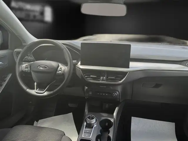 Ford Focus view 14