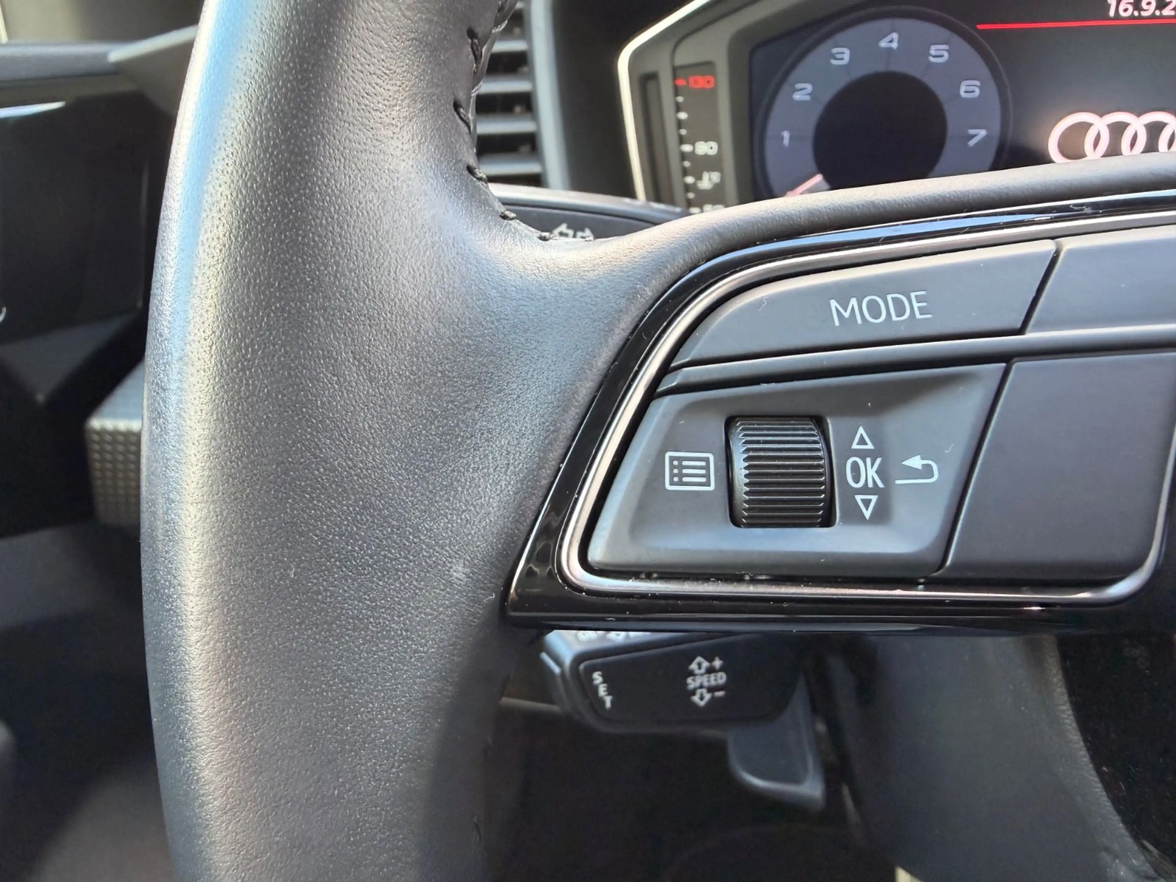 Audi A1 Sportback basis DSG DigCockpit — photo 15