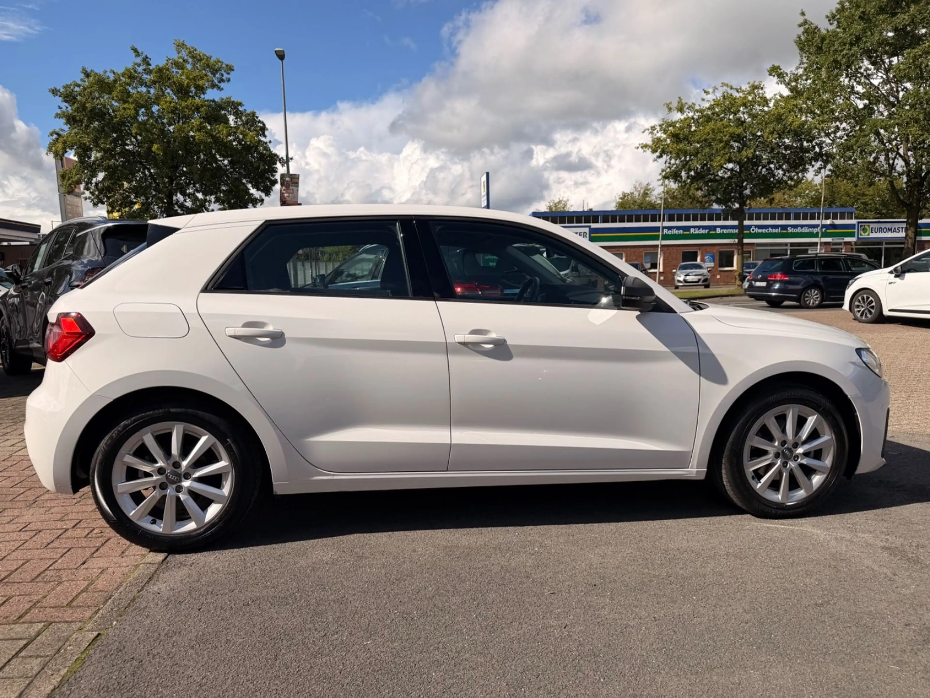 Audi A1 Sportback basis DSG DigCockpit — photo 6