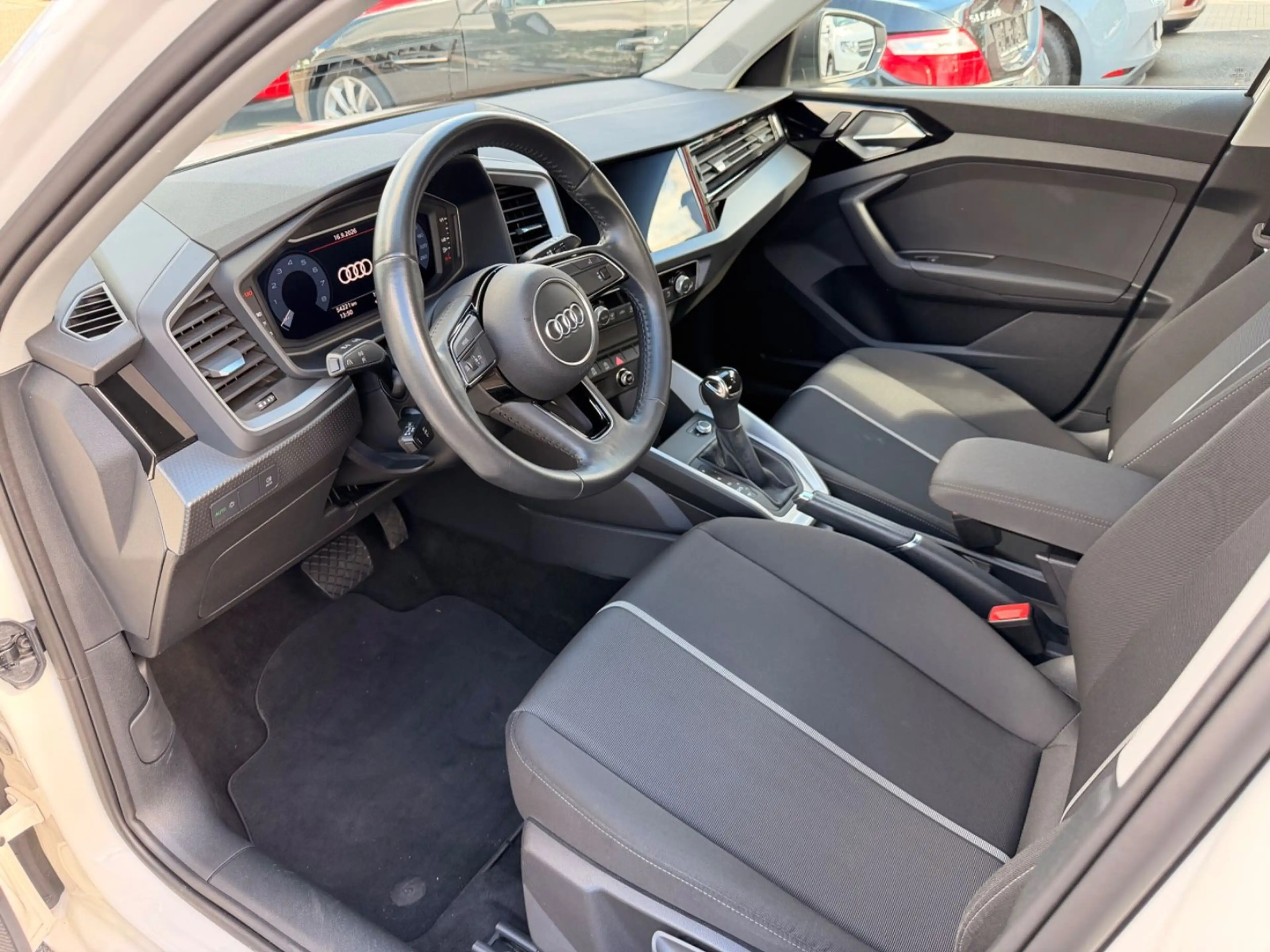Audi A1 Sportback basis DSG DigCockpit — photo 11