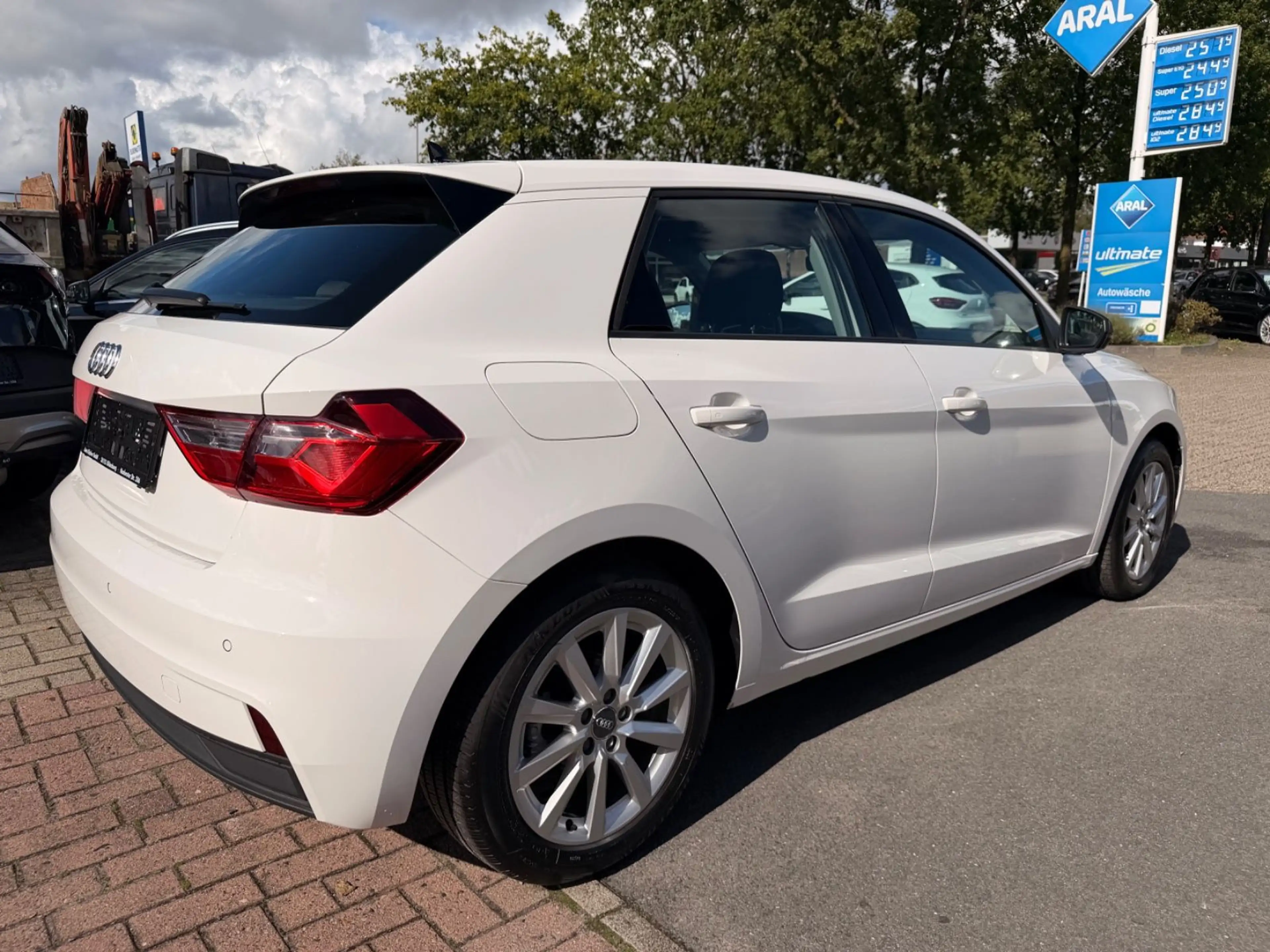 Audi A1 Sportback basis DSG DigCockpit — photo 5