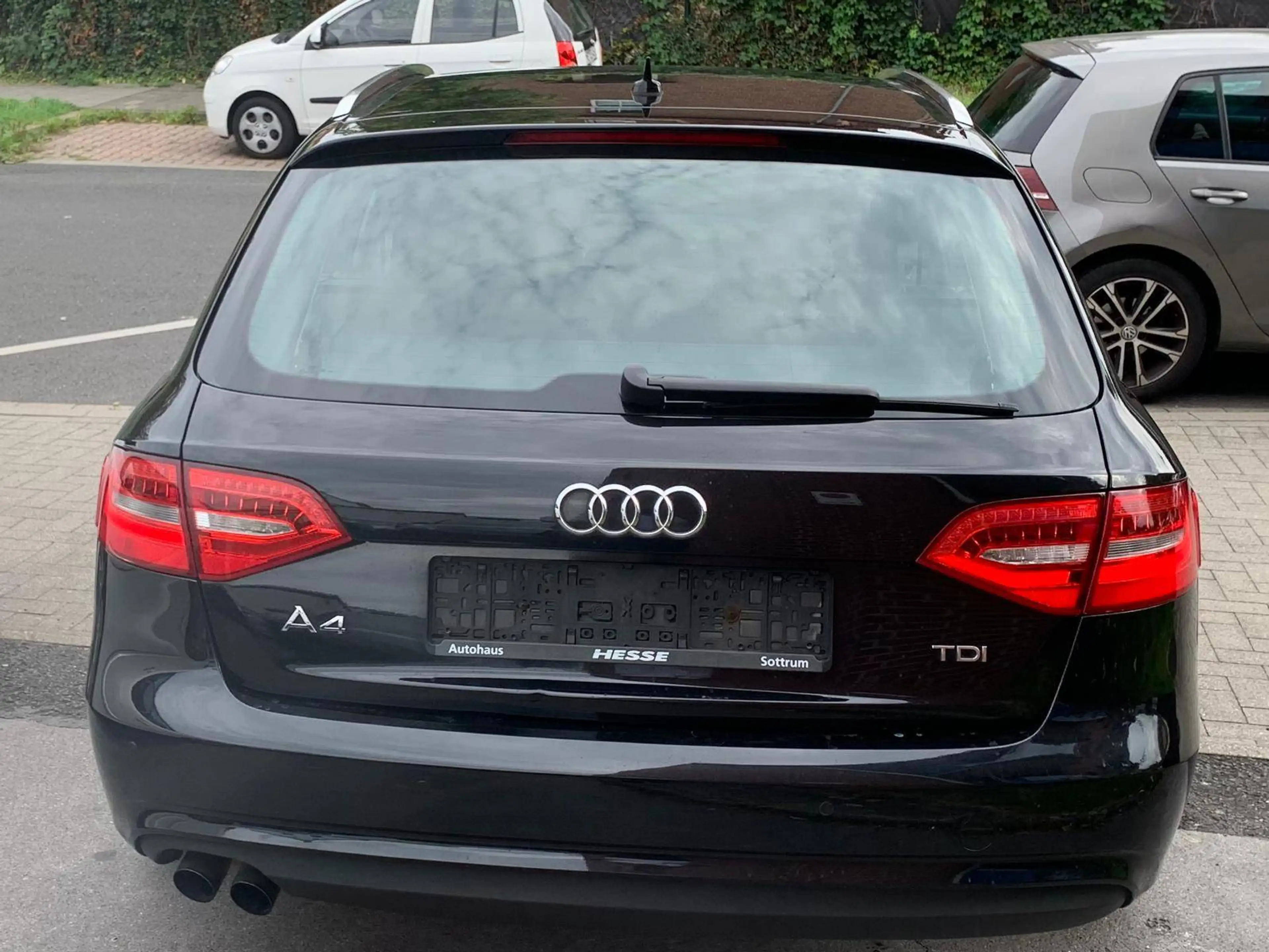 Audi A4 2.0 TDI AUTOMATIK *AHK-TEMPO-LEDER* — photo 7