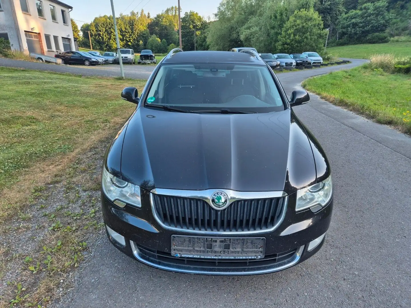 Skoda Superb Combi Elegance Schwarz - 2