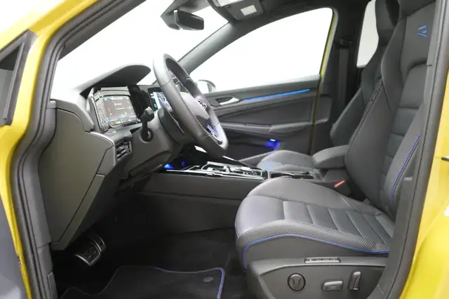 Volkswagen Golf view 10