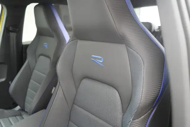Volkswagen Golf view 12